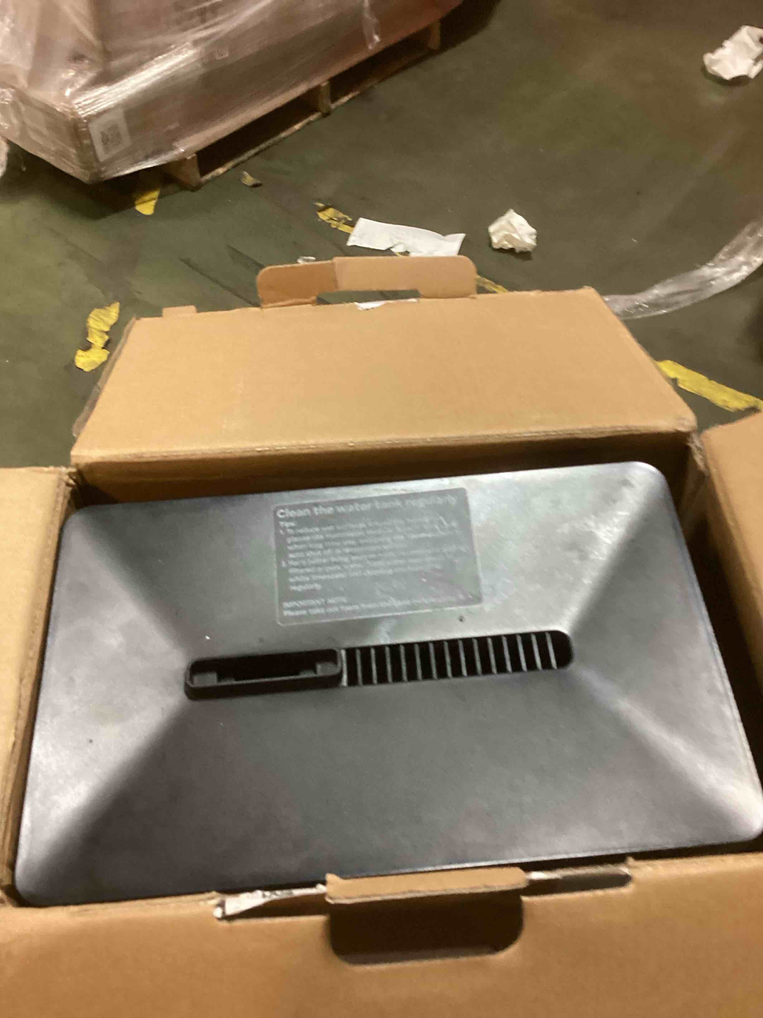 https://s3.amazonaws.com/lotting-images-prod/bidfta/PPE1898594_1734751762722.jpeg