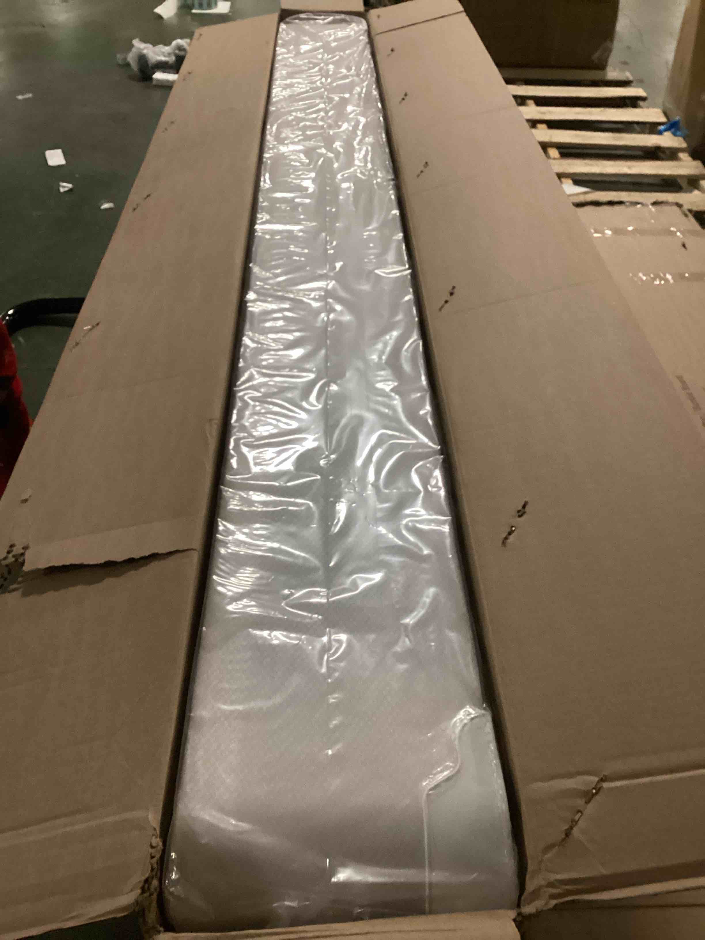 https://s3.amazonaws.com/lotting-images-prod/bidfta/PPE1898624_1734995247273.jpeg