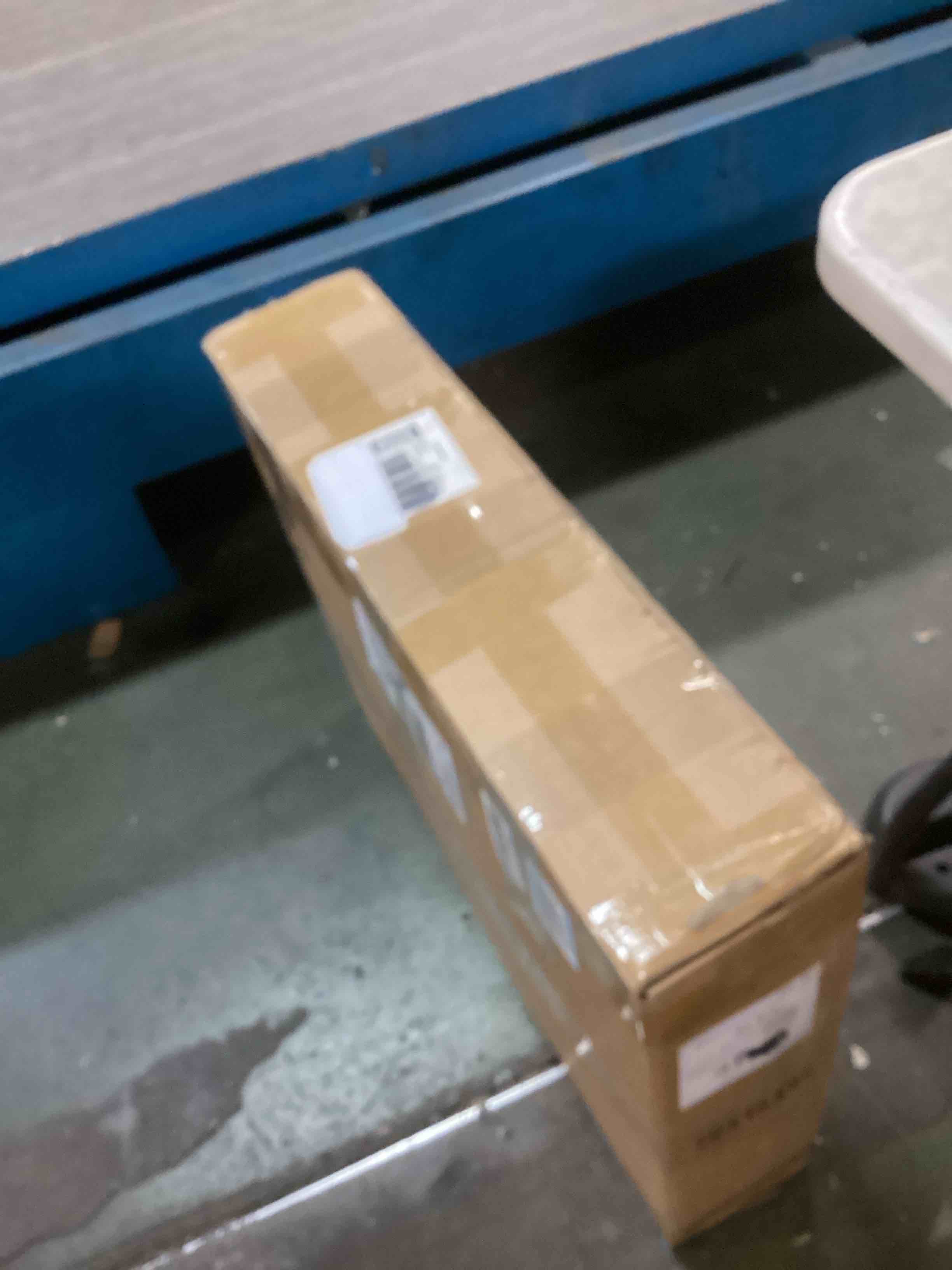 https://s3.amazonaws.com/lotting-images-prod/bidfta/PPE1898797_1735190129069.jpeg