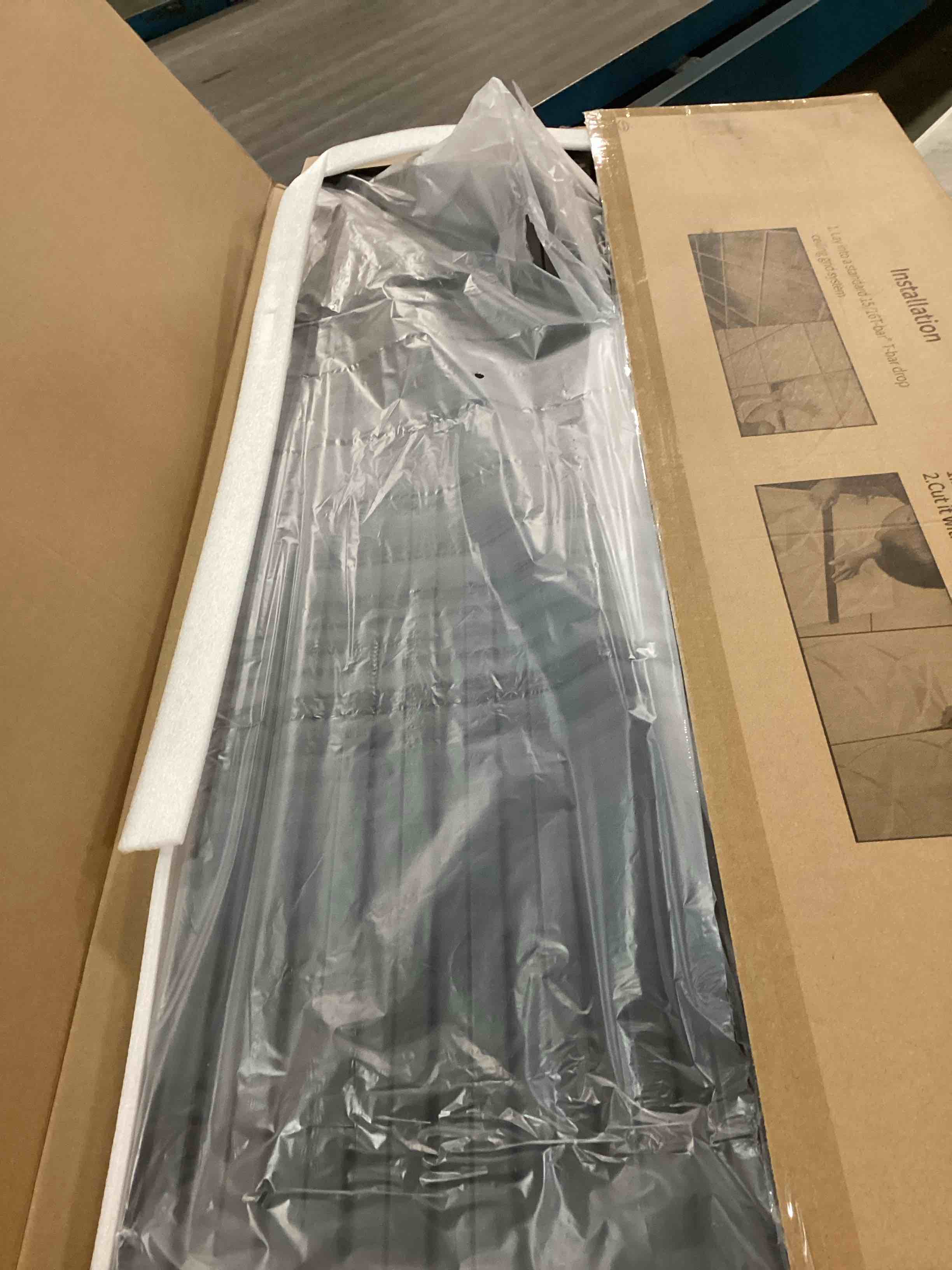 https://s3.amazonaws.com/lotting-images-prod/bidfta/PPE1898905_1735271024701.jpeg
