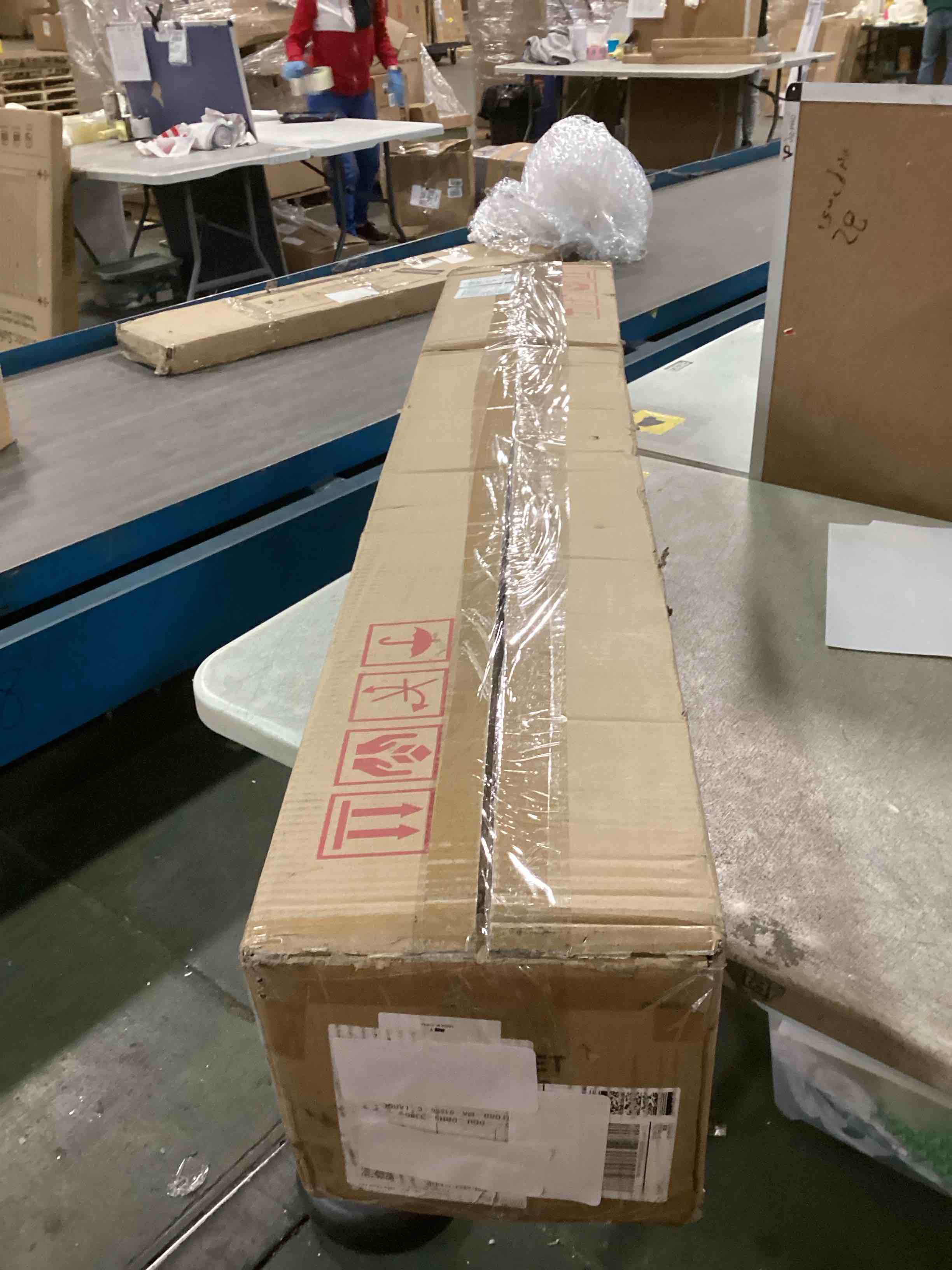 https://s3.amazonaws.com/lotting-images-prod/bidfta/PPE1899027_1735607459583.jpeg