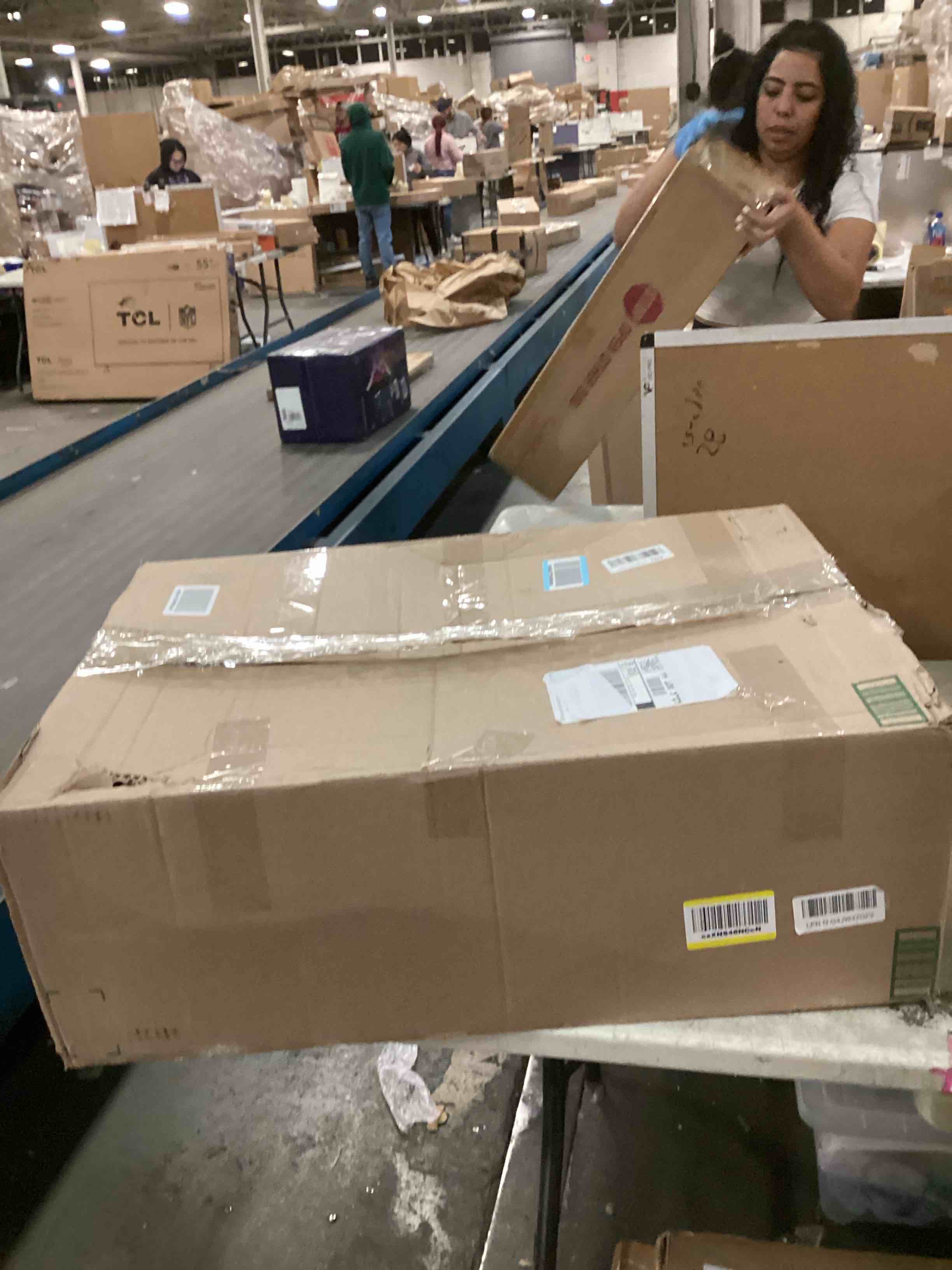 https://s3.amazonaws.com/lotting-images-prod/bidfta/PPE1899083_1735616269484.jpeg