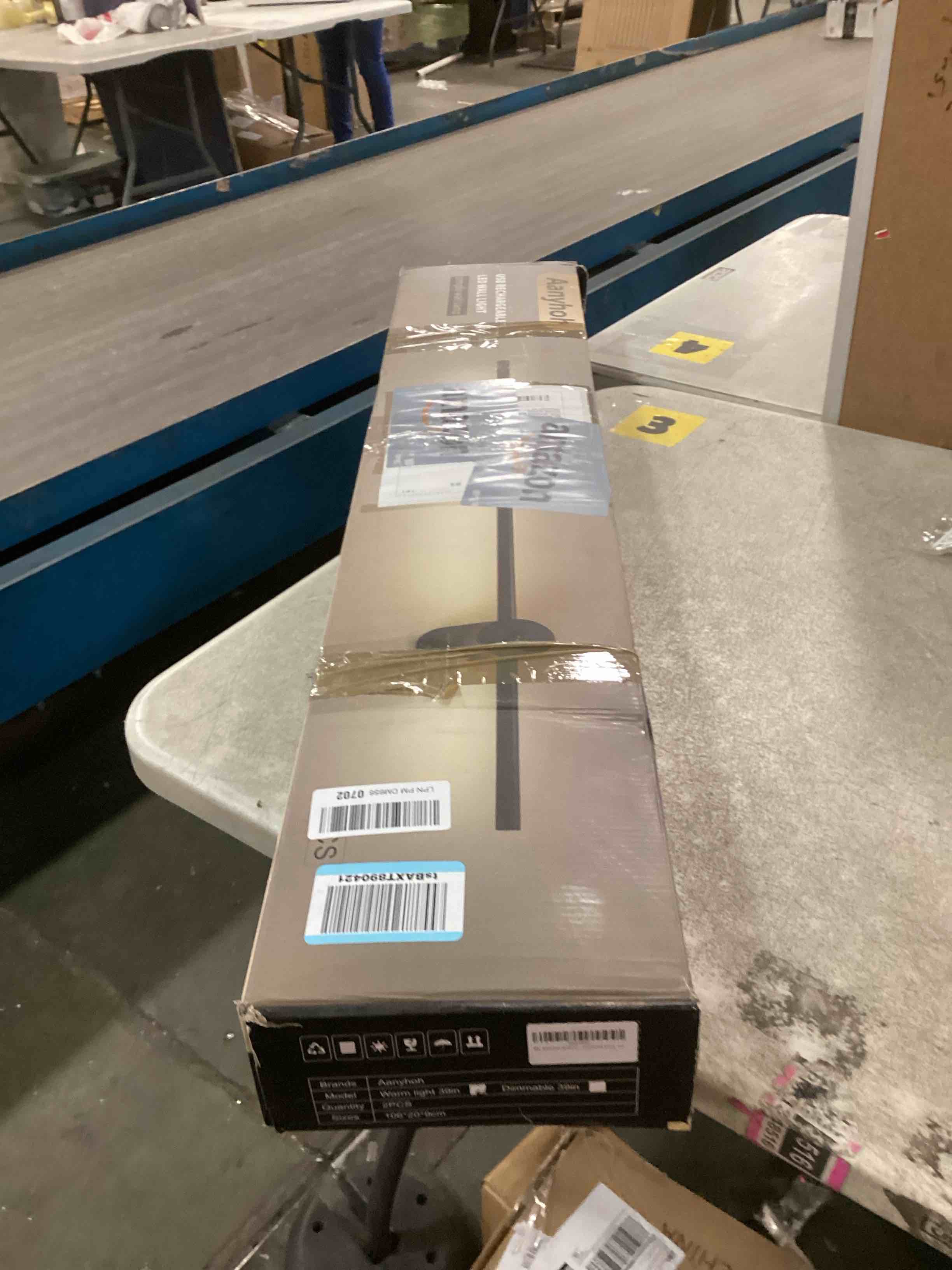 https://s3.amazonaws.com/lotting-images-prod/bidfta/PPE1899089_1735616791168.jpeg