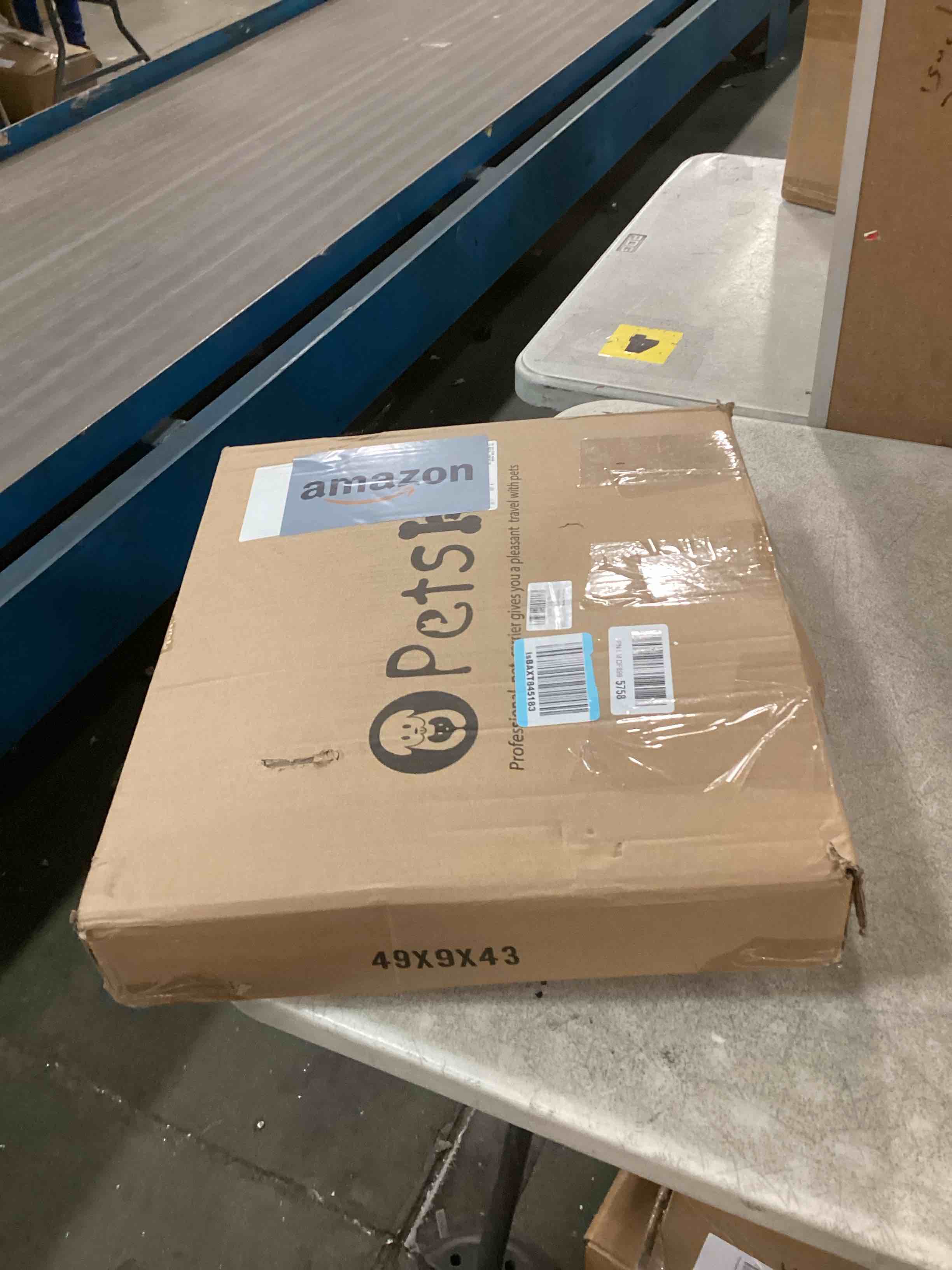 https://s3.amazonaws.com/lotting-images-prod/bidfta/PPE1899092_1735617079786.jpeg
