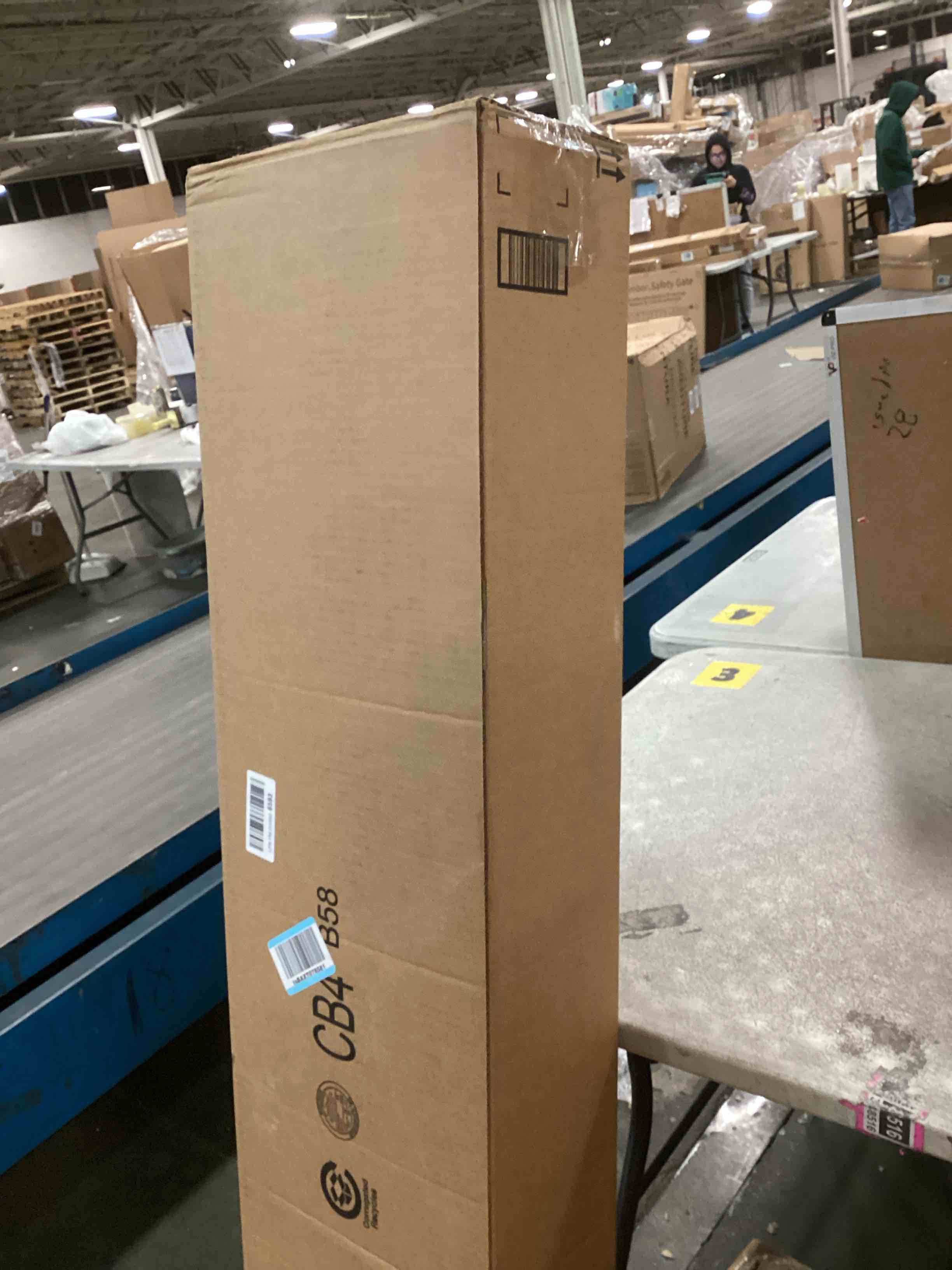 https://s3.amazonaws.com/lotting-images-prod/bidfta/PPE1899103_1735619354722.jpeg