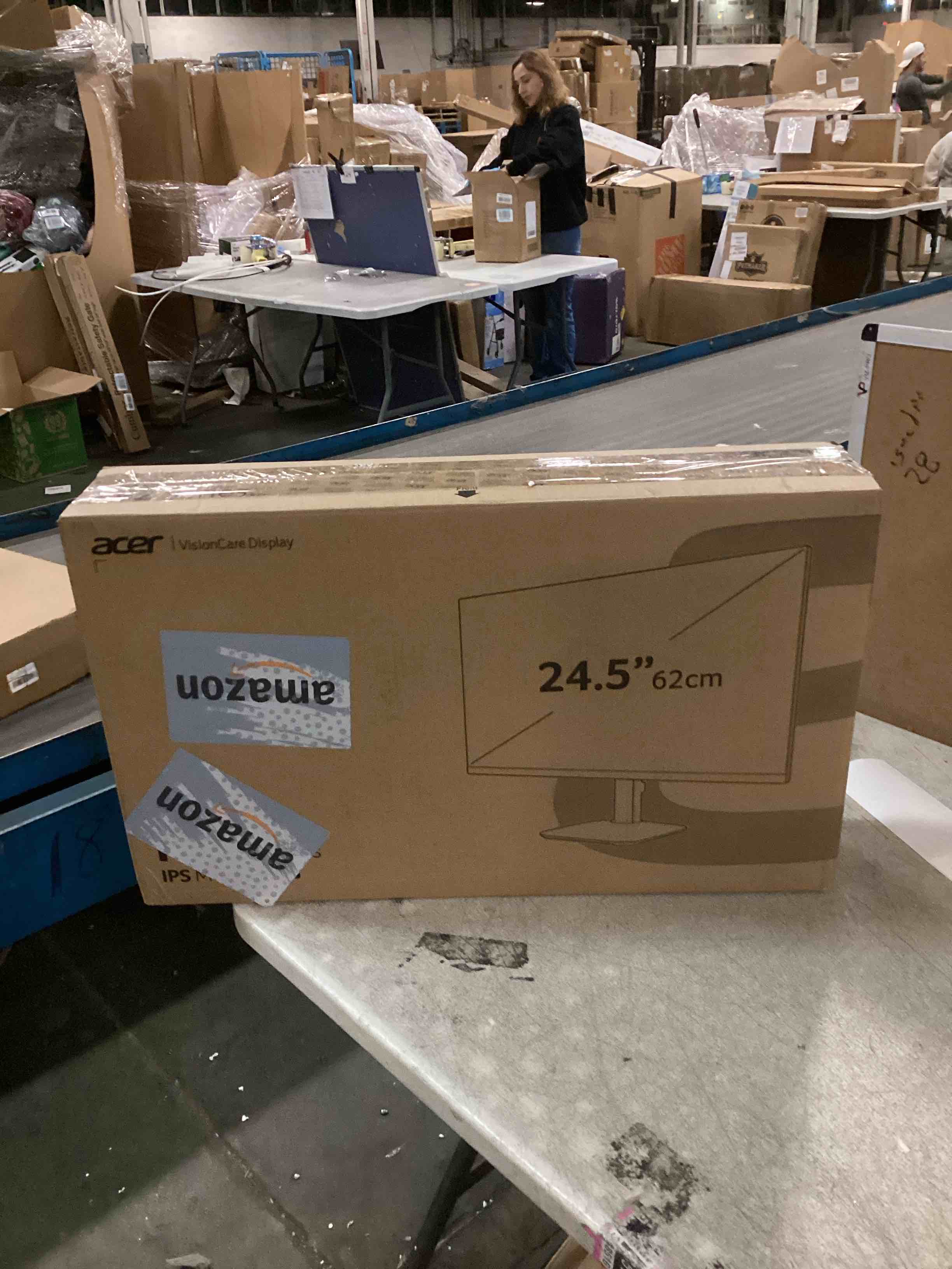 https://s3.amazonaws.com/lotting-images-prod/bidfta/PPE1899362_1735709225838.jpeg