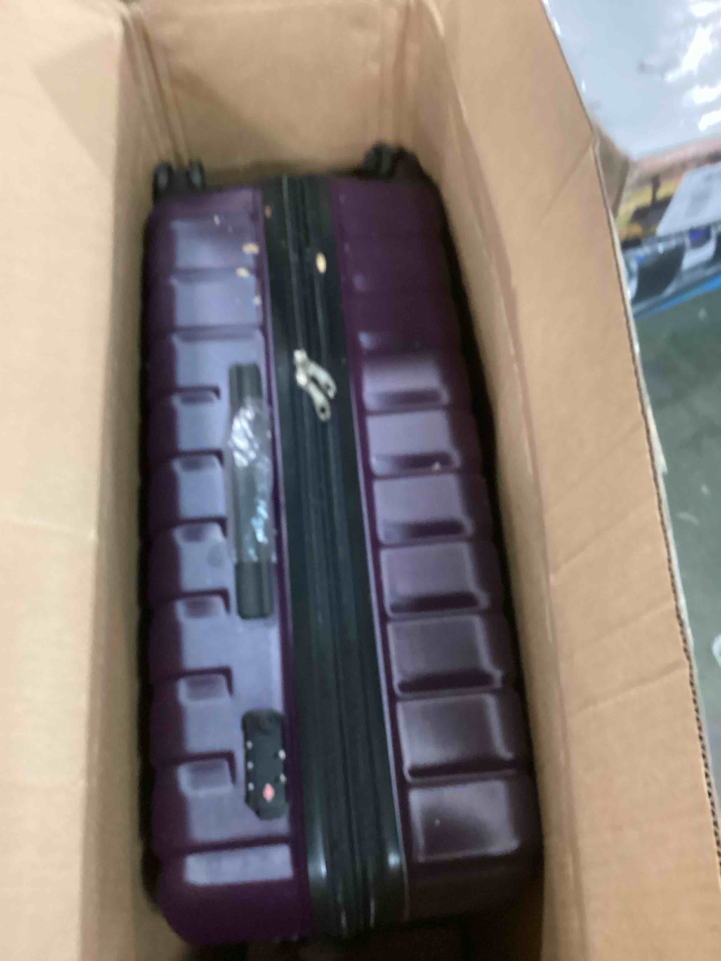 https://s3.amazonaws.com/lotting-images-prod/bidfta/PPE1899376_1735709498256.jpeg