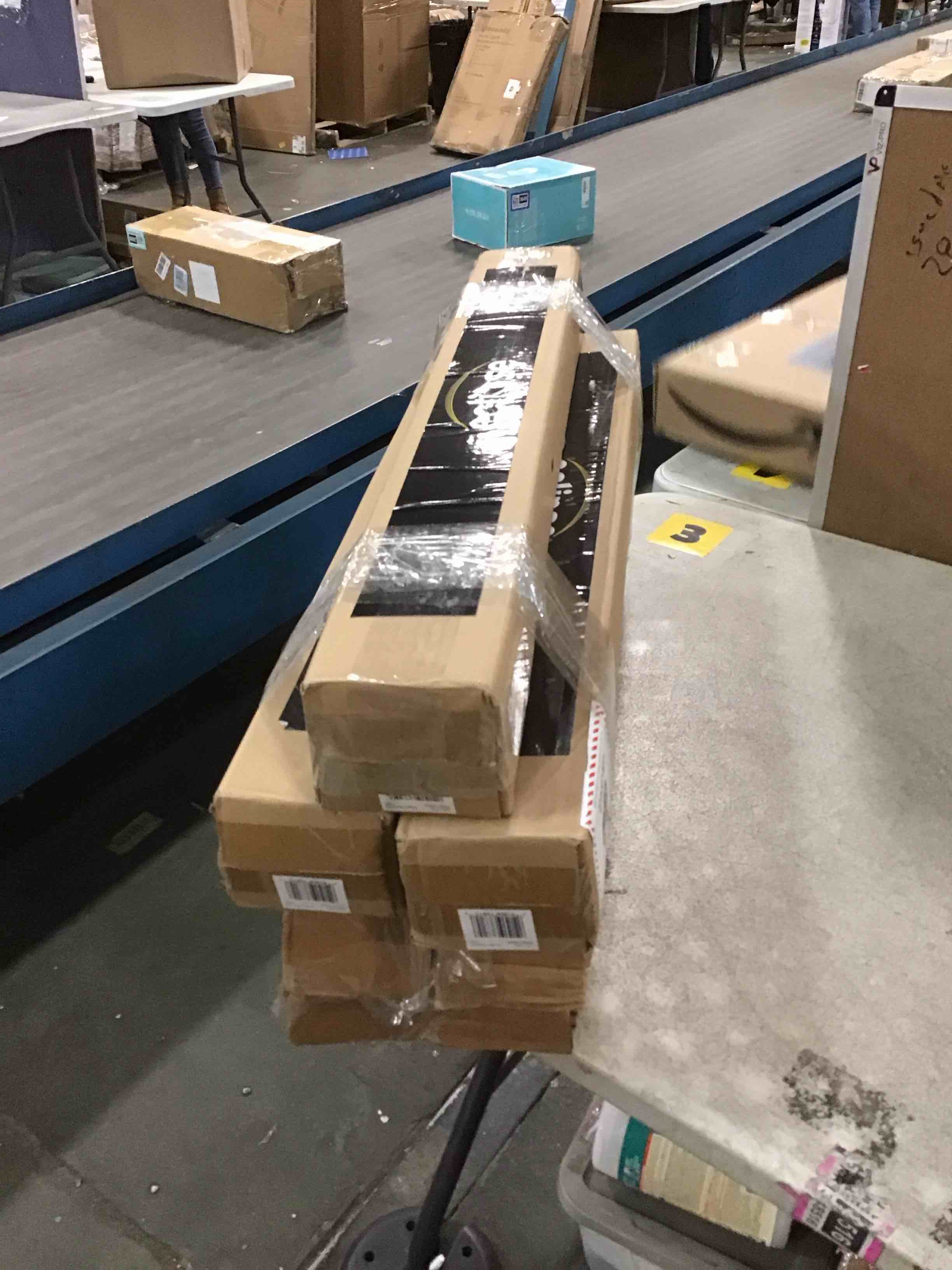 https://s3.amazonaws.com/lotting-images-prod/bidfta/PPE1899515_1735875222220.jpeg