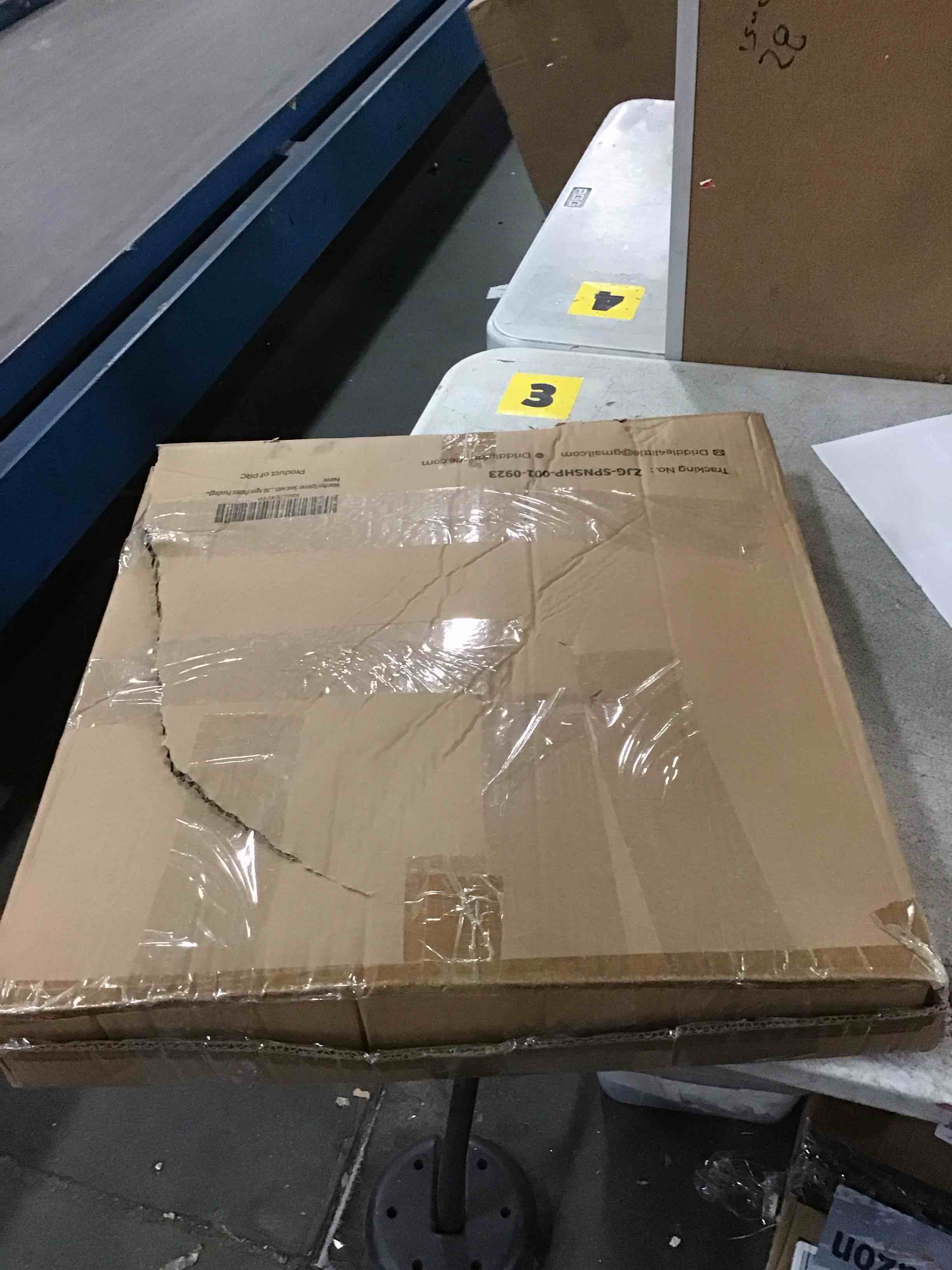 https://s3.amazonaws.com/lotting-images-prod/bidfta/PPE1899554_1735882009693.jpeg