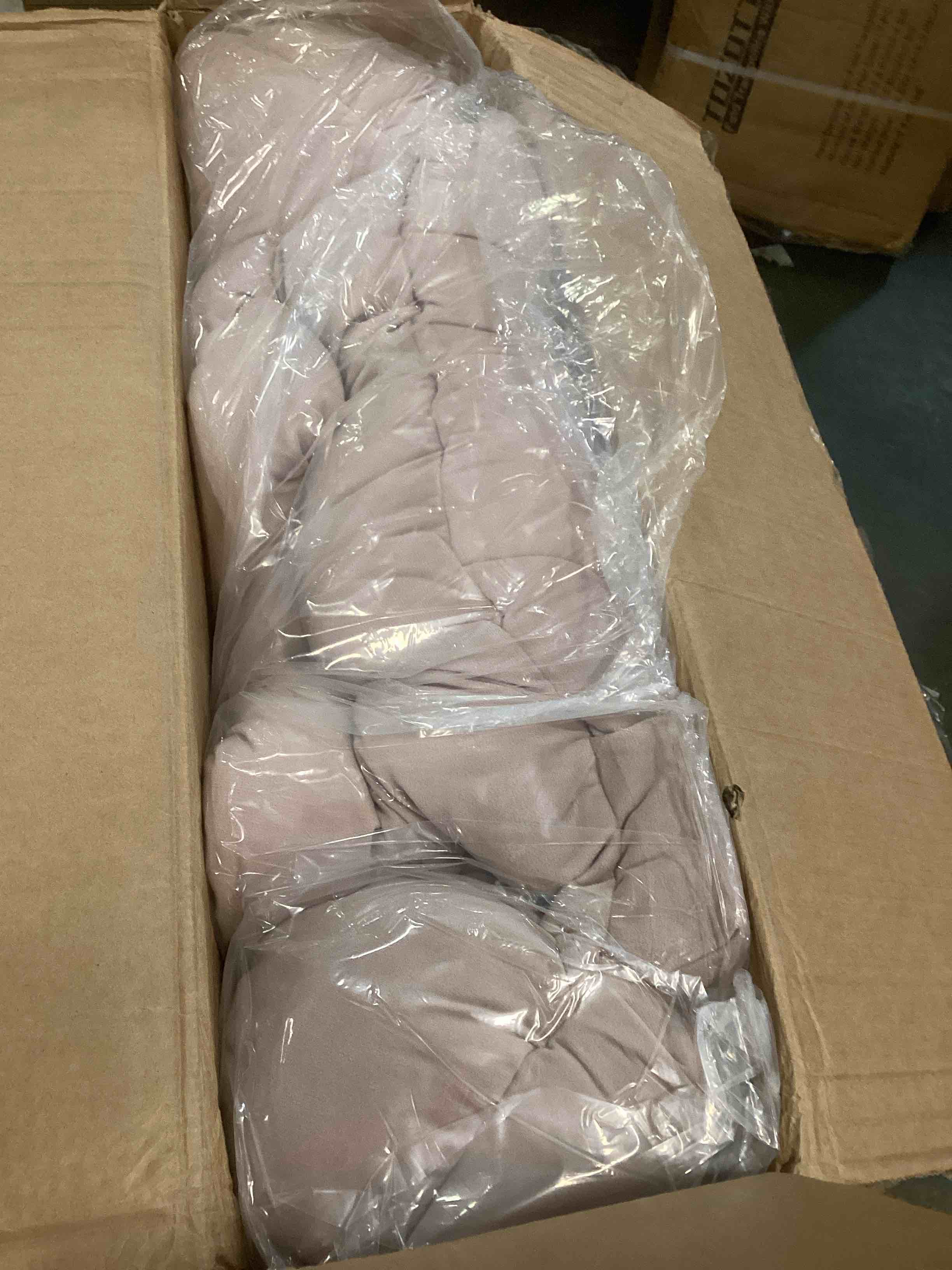 https://s3.amazonaws.com/lotting-images-prod/bidfta/PPE1900005_1736603258666.jpeg