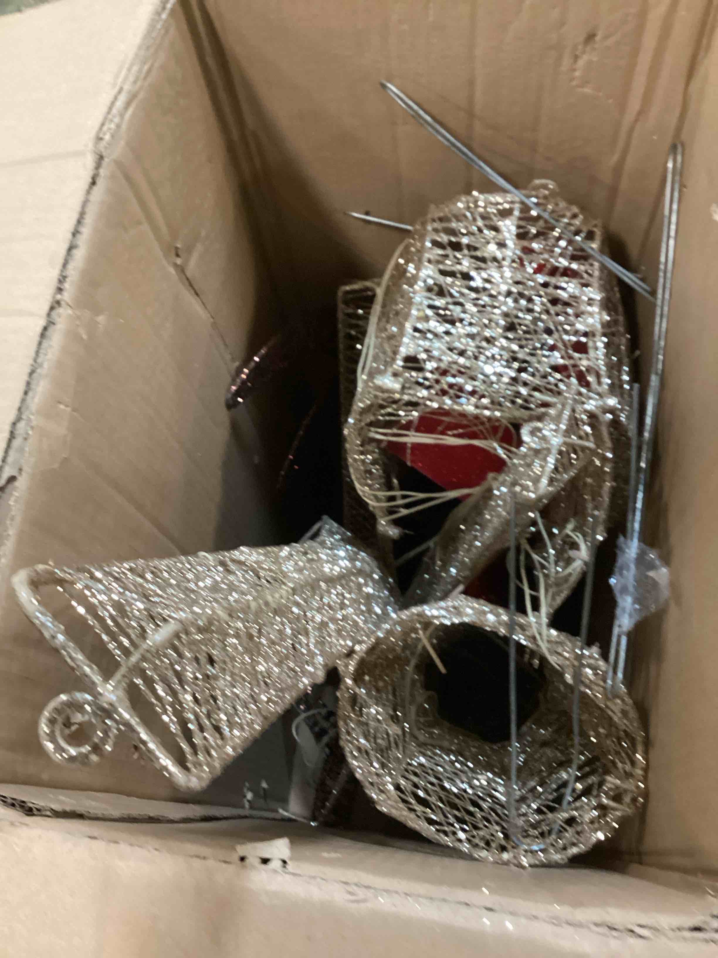 https://s3.amazonaws.com/lotting-images-prod/bidfta/PPE1900370_1736858566855.jpeg