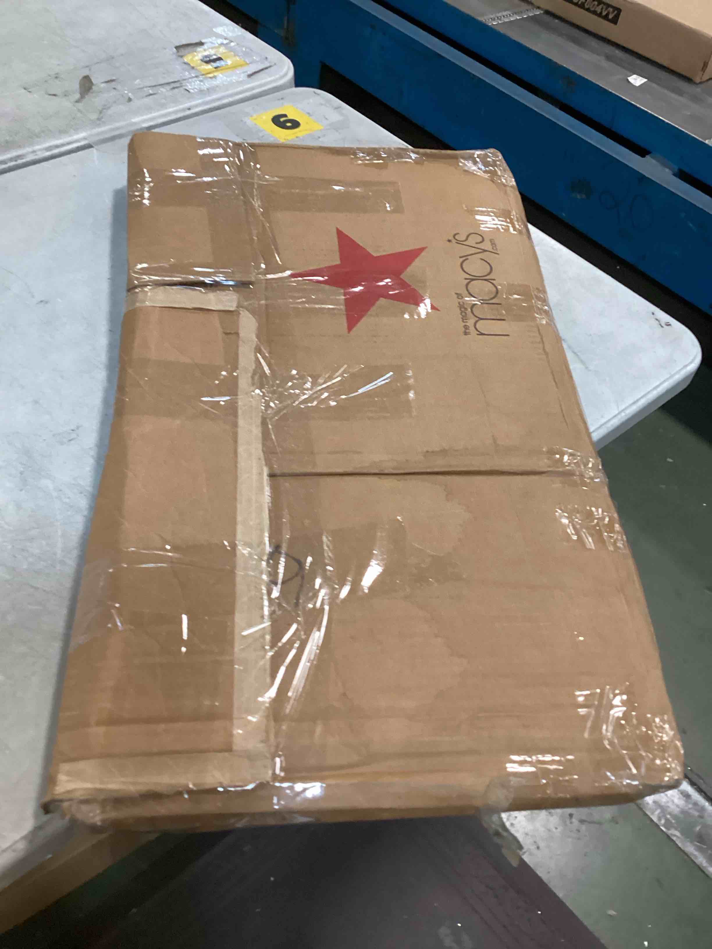 https://s3.amazonaws.com/lotting-images-prod/bidfta/PPE1900394_1736862650207.jpeg