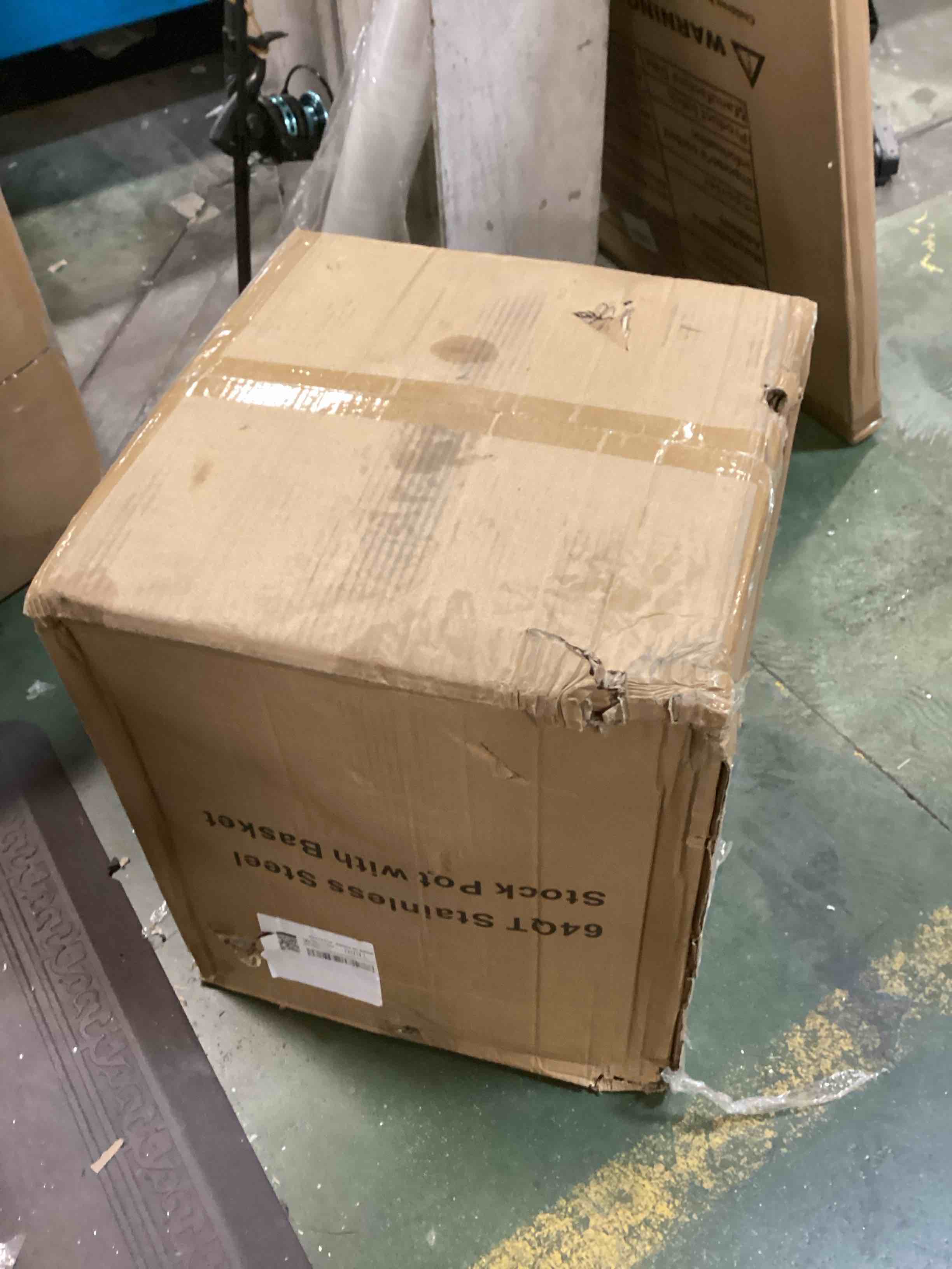 https://s3.amazonaws.com/lotting-images-prod/bidfta/PPE1900498_1736879581820.jpeg