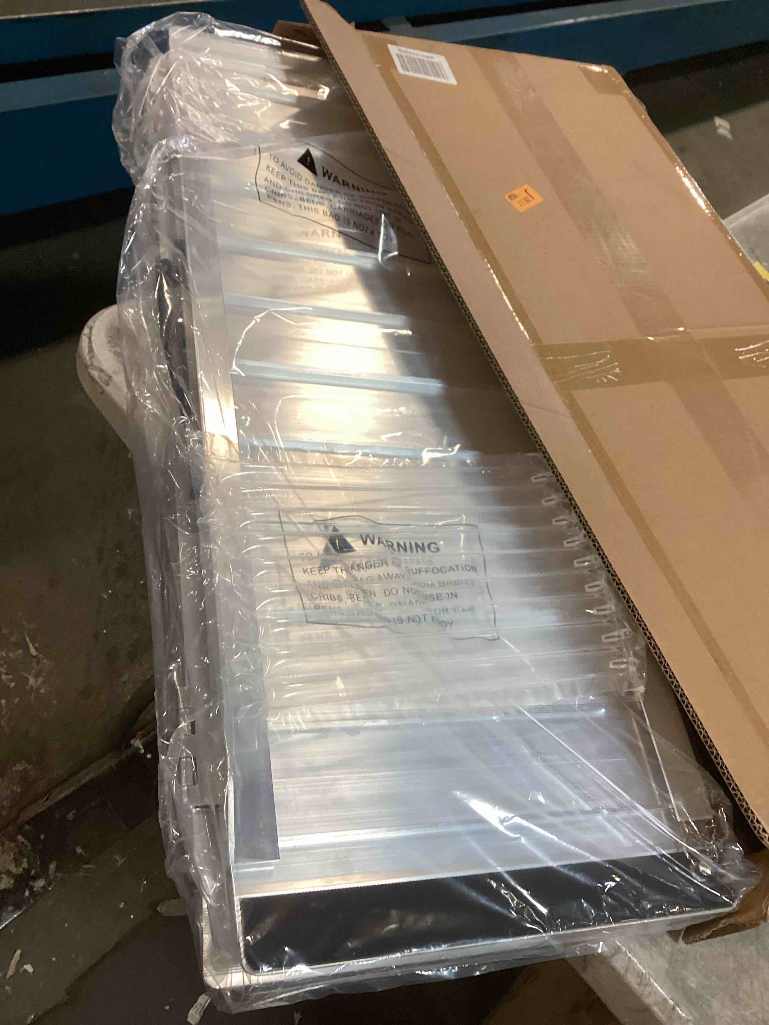 https://s3.amazonaws.com/lotting-images-prod/bidfta/PPE1900737_1736960976462.jpeg