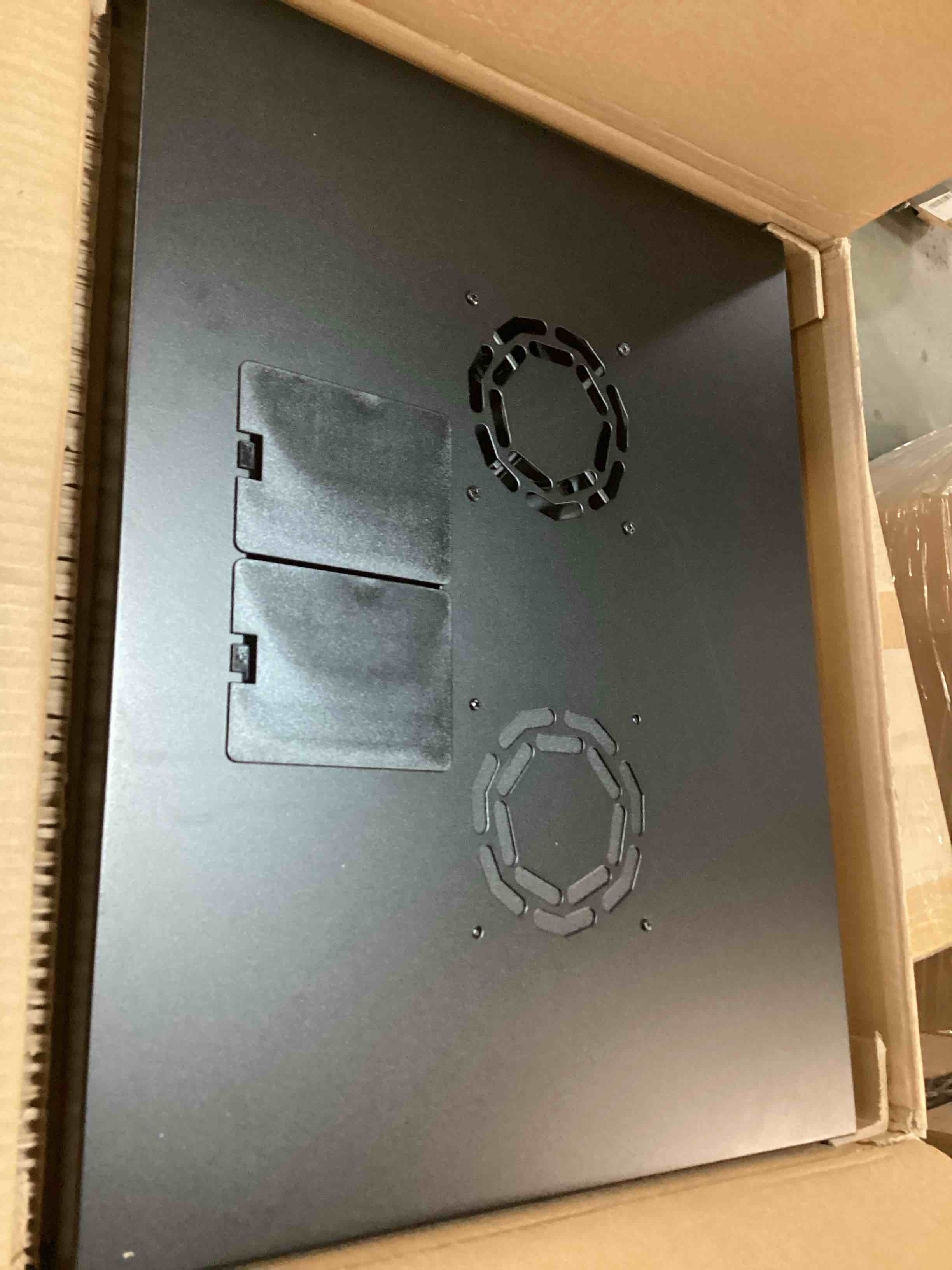 https://s3.amazonaws.com/lotting-images-prod/bidfta/PPE1900748_1736961796311.jpeg