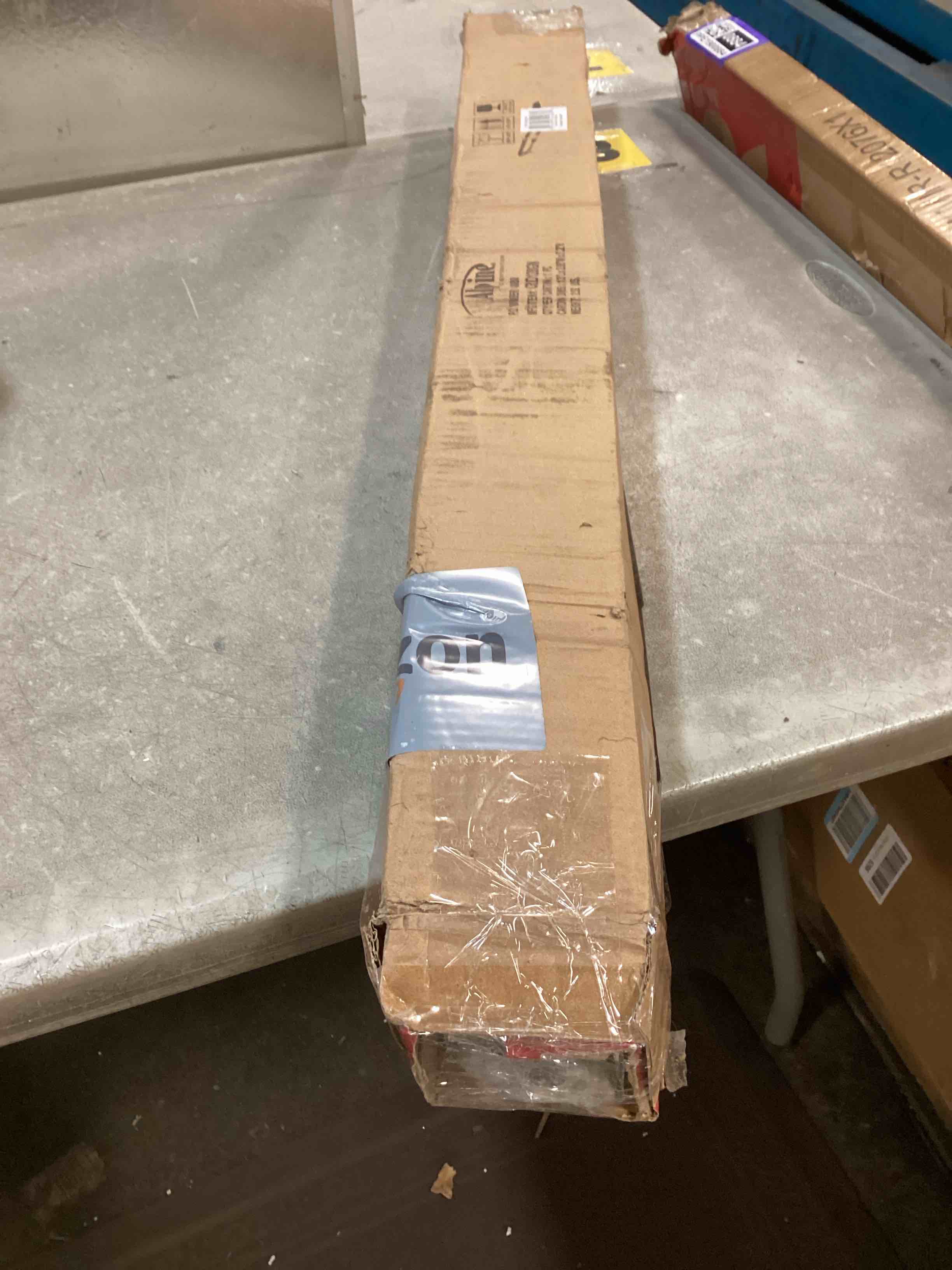https://s3.amazonaws.com/lotting-images-prod/bidfta/PPE1900882_1737034402766.jpeg