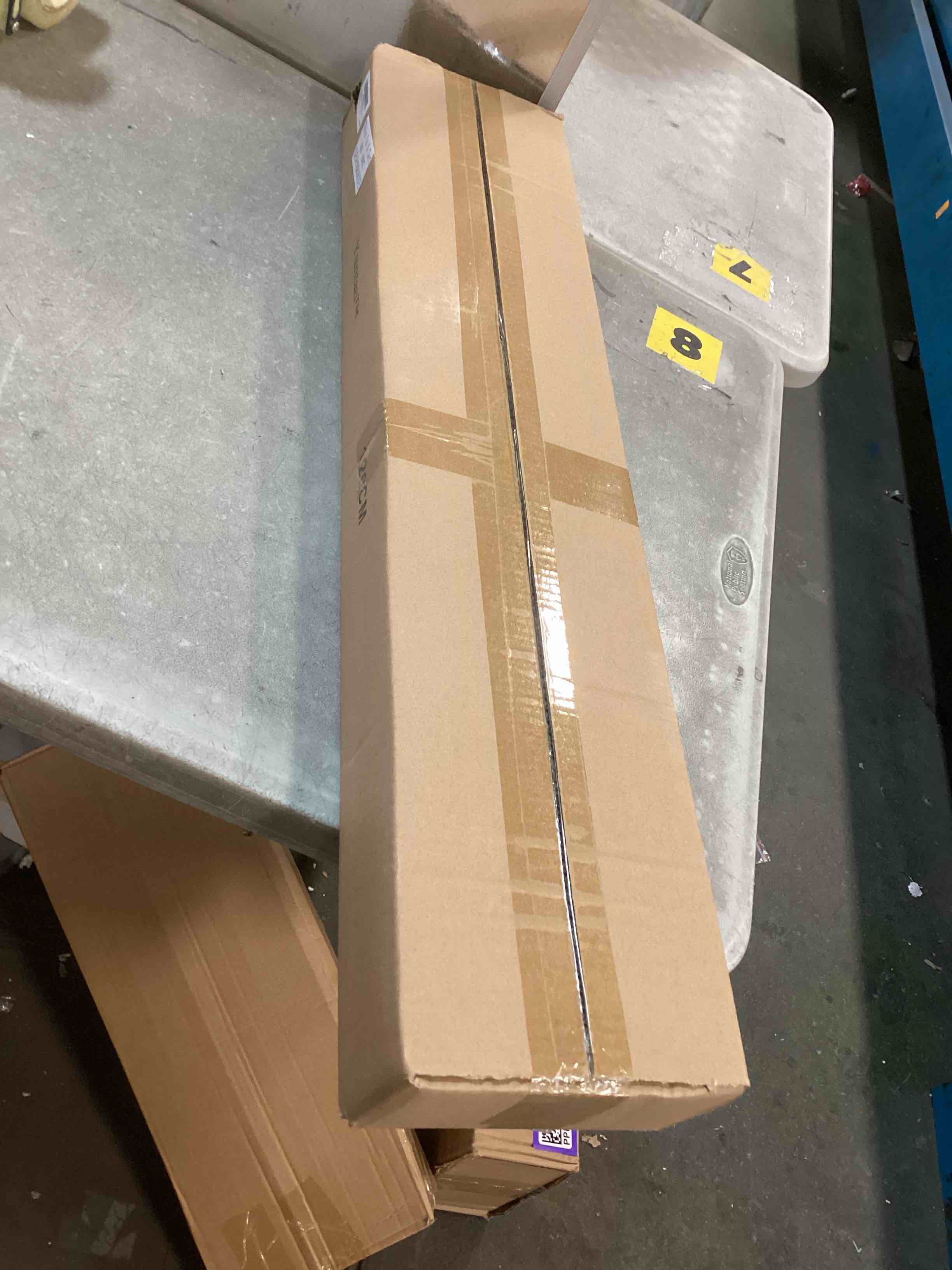 https://s3.amazonaws.com/lotting-images-prod/bidfta/PPE1900981_1737047767103.jpeg