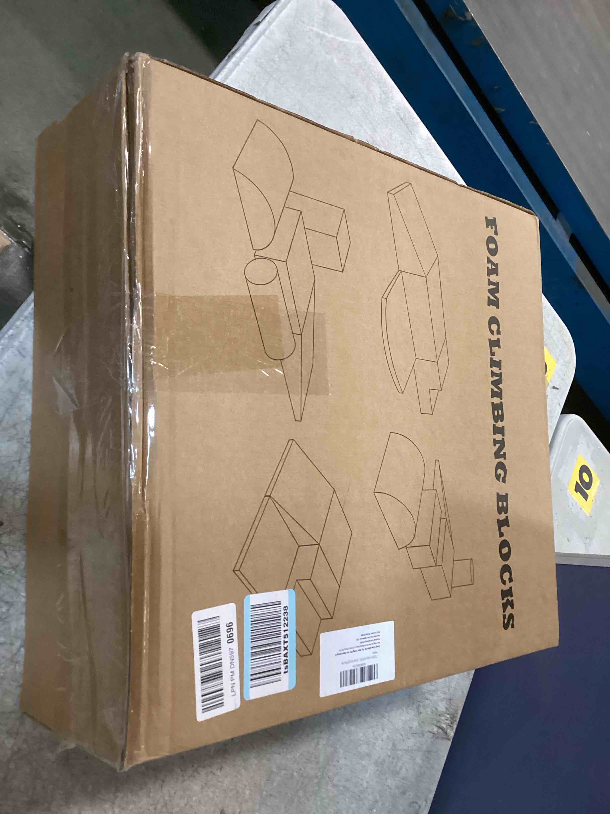 https://s3.amazonaws.com/lotting-images-prod/bidfta/PPE1901143_1737116675683.jpeg
