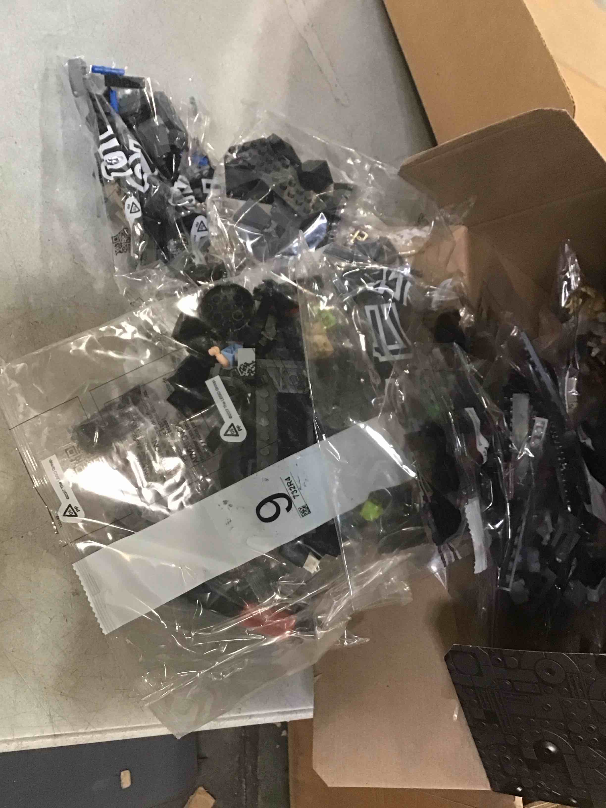 https://s3.amazonaws.com/lotting-images-prod/bidfta/PPE1901956_1737486214113.jpeg