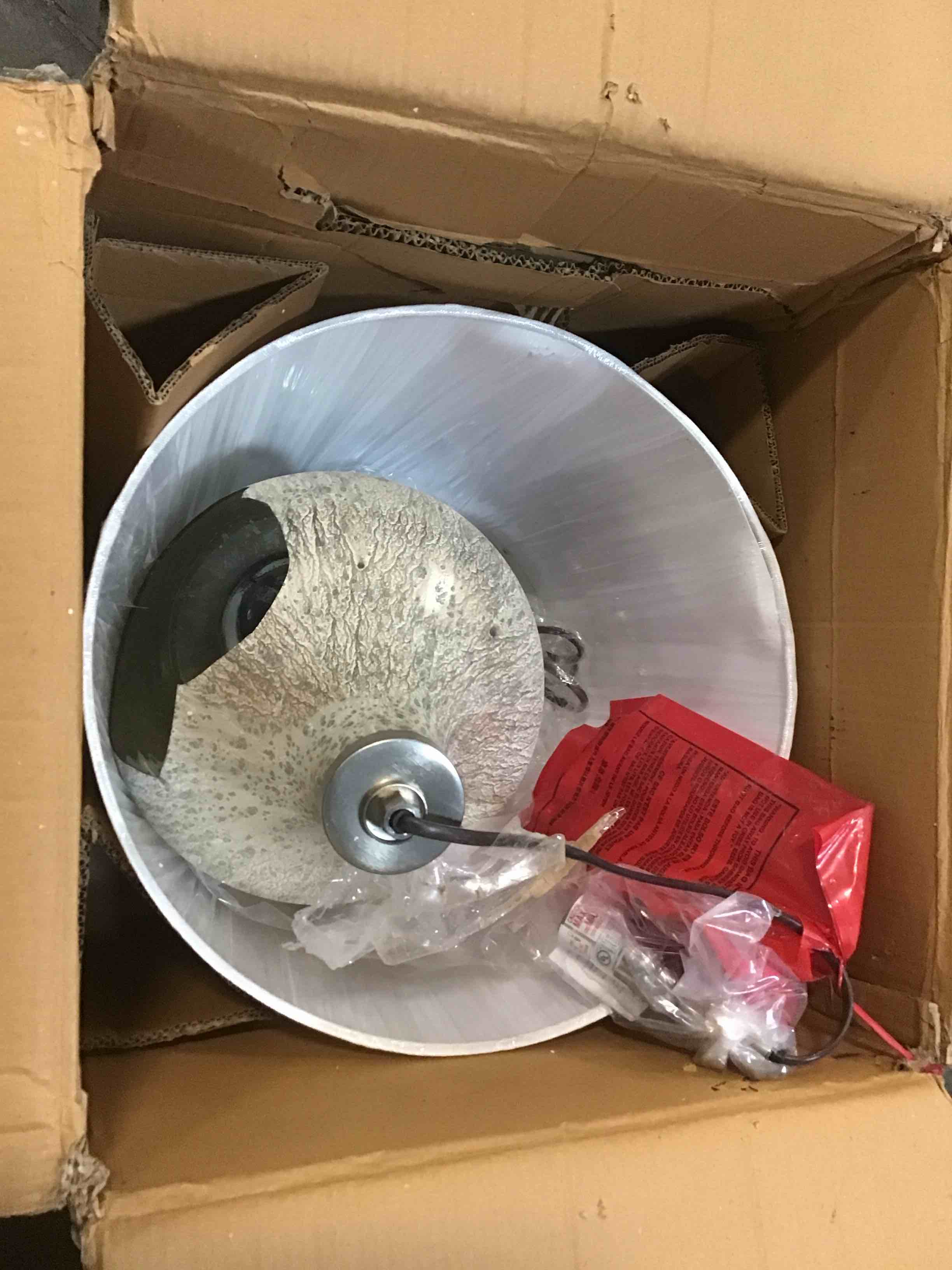 https://s3.amazonaws.com/lotting-images-prod/bidfta/PPE1902910_1737984061066.jpeg