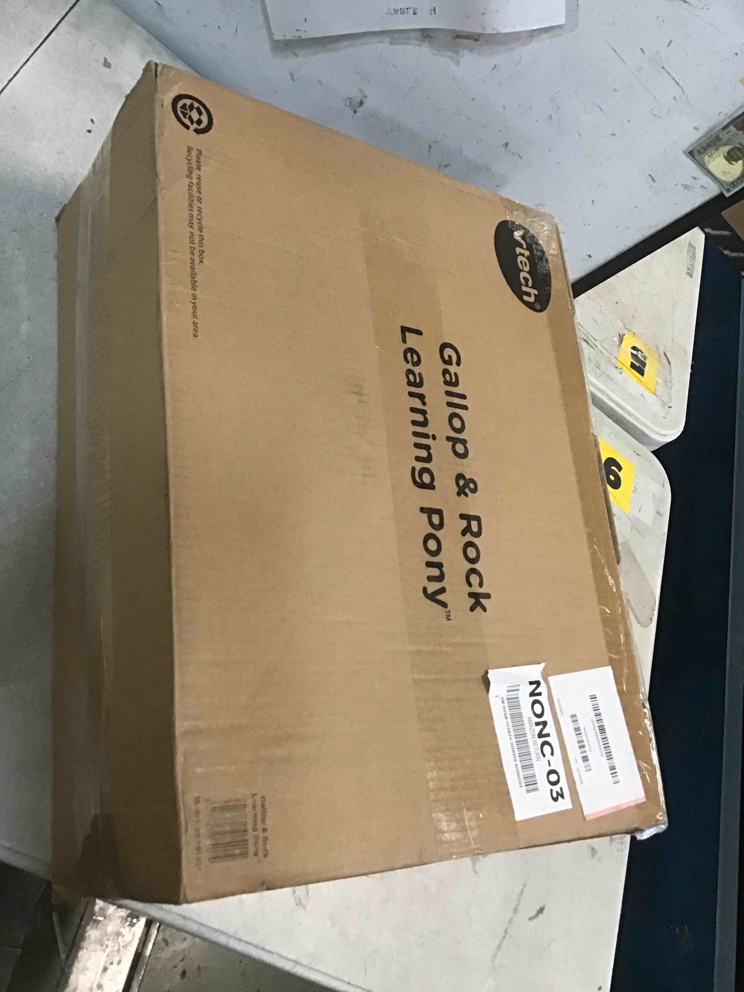 https://s3.amazonaws.com/lotting-images-prod/bidfta/PPE1902958_1737989011799.jpeg