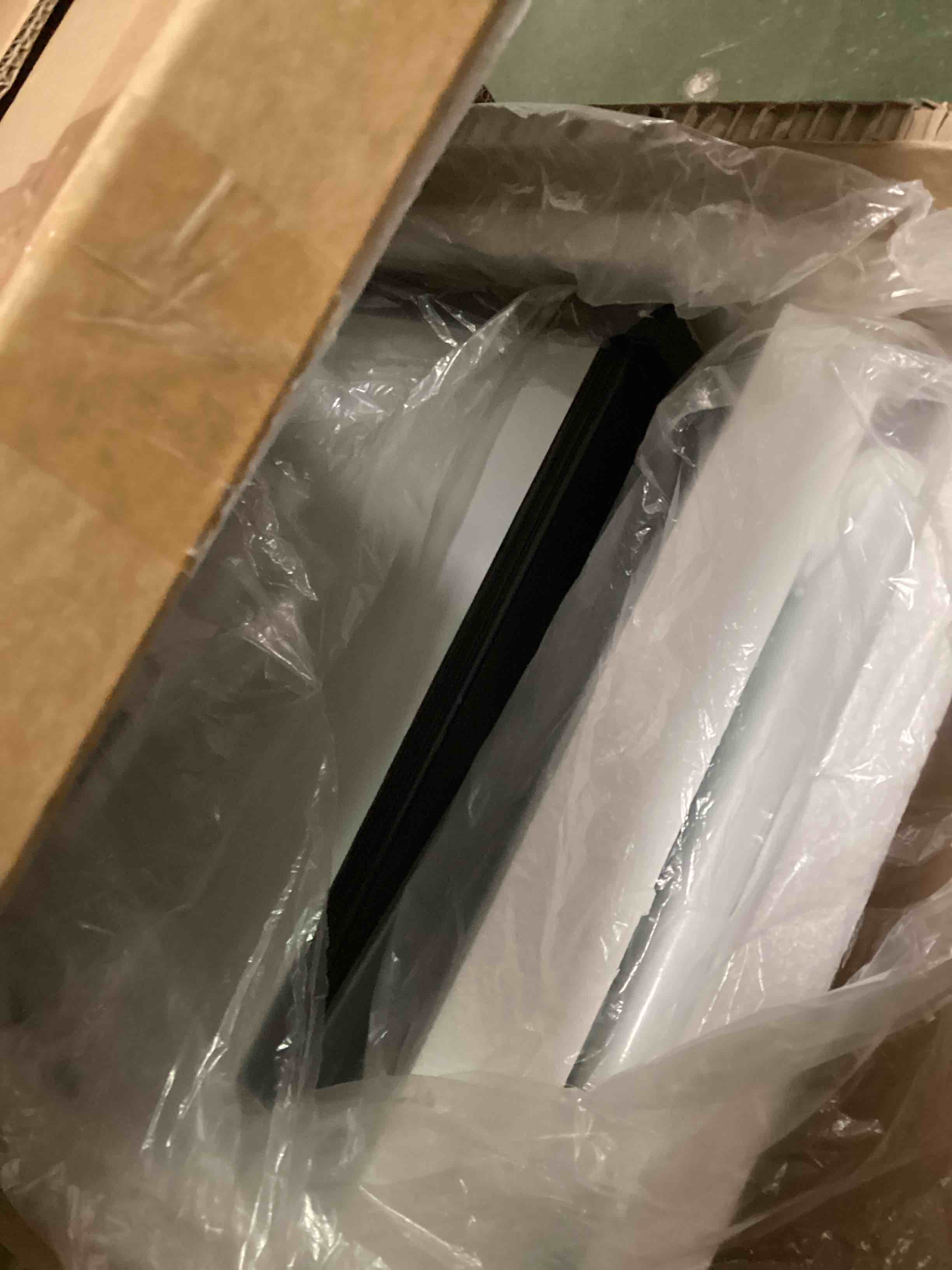 https://s3.amazonaws.com/lotting-images-prod/bidfta/PPE1903028_1735655686264.jpeg