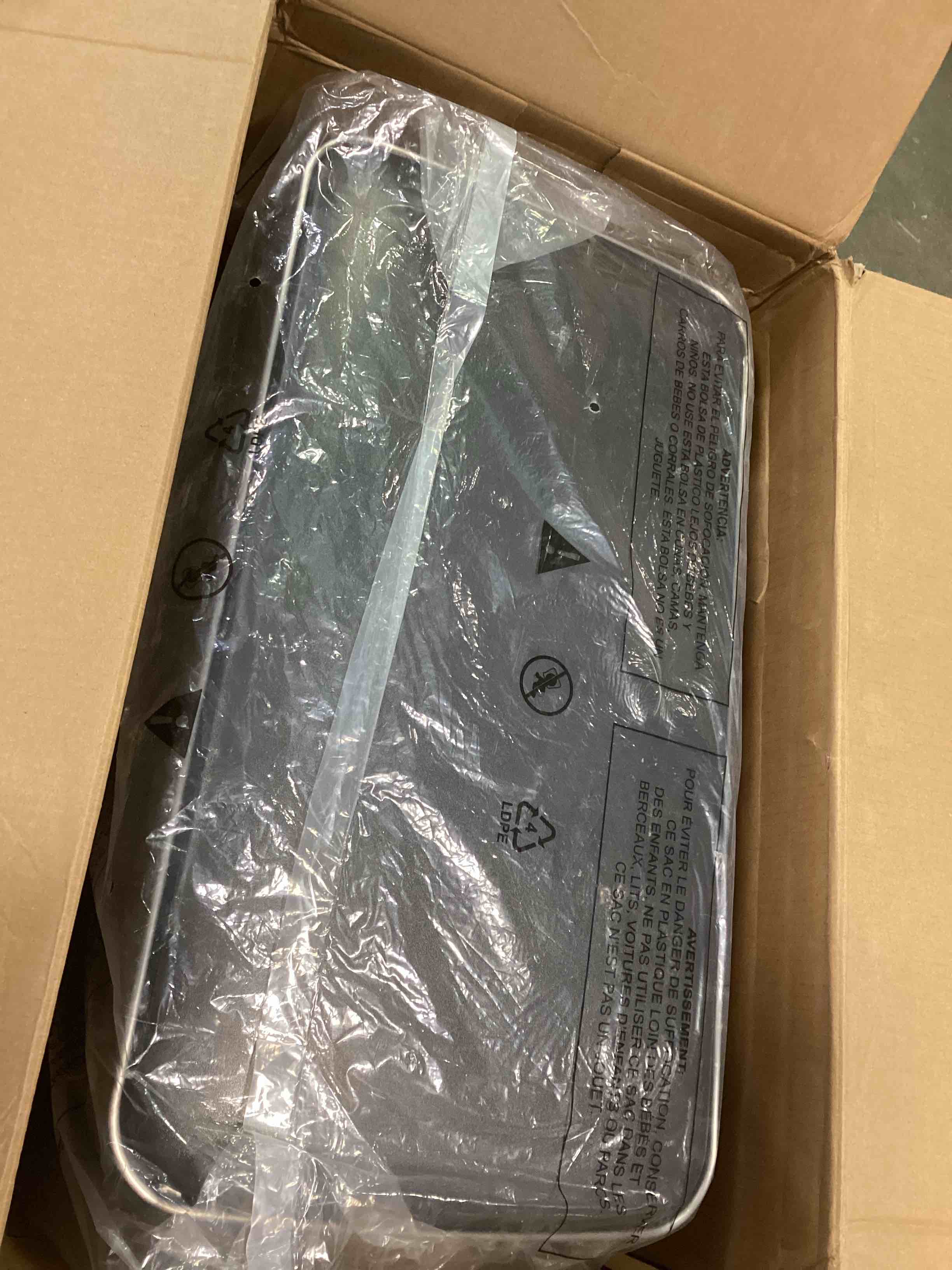 https://s3.amazonaws.com/lotting-images-prod/bidfta/PPE1903208_1735840489459.jpeg