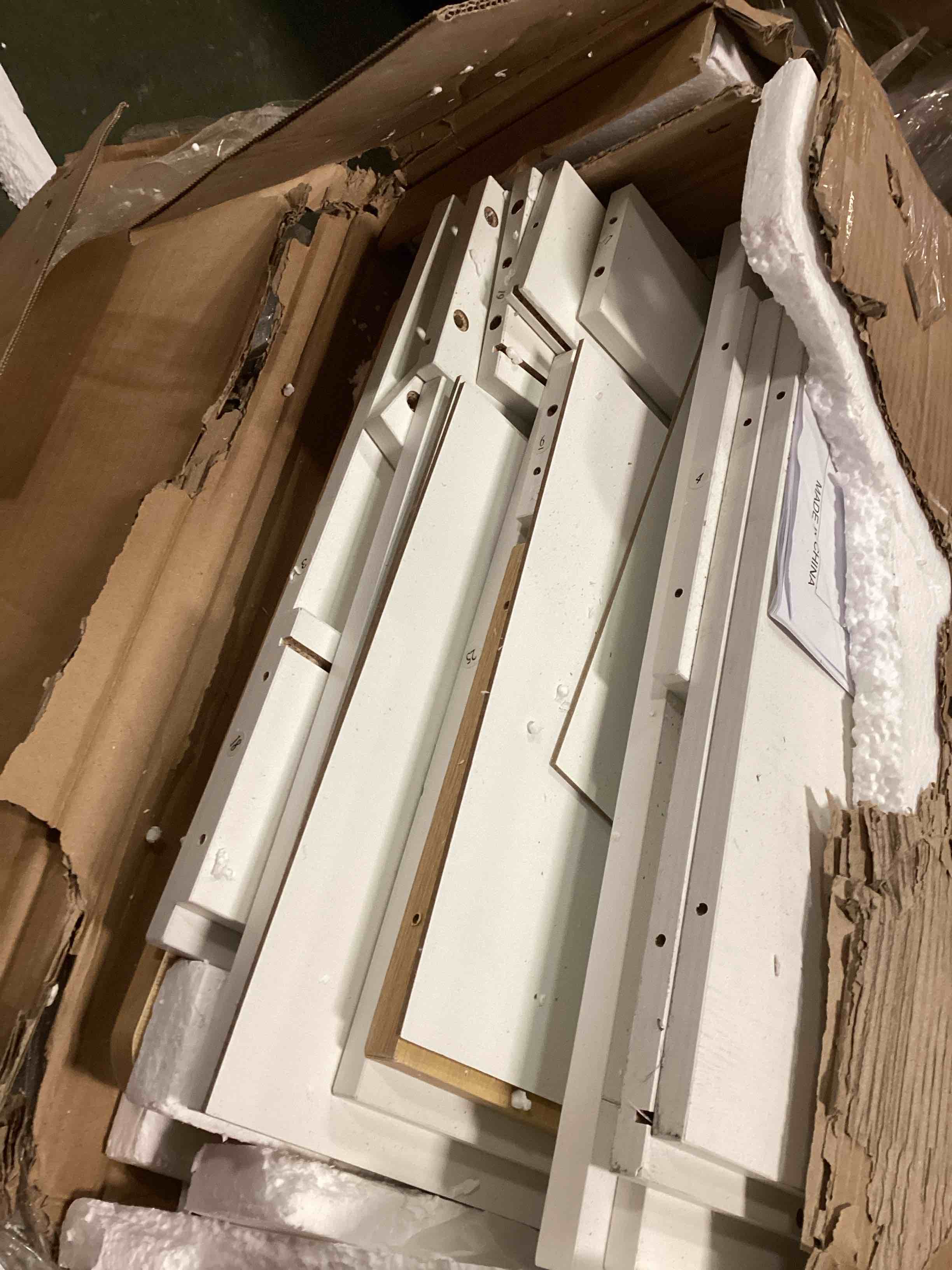 https://s3.amazonaws.com/lotting-images-prod/bidfta/PPE1903514_1736347453883.jpeg