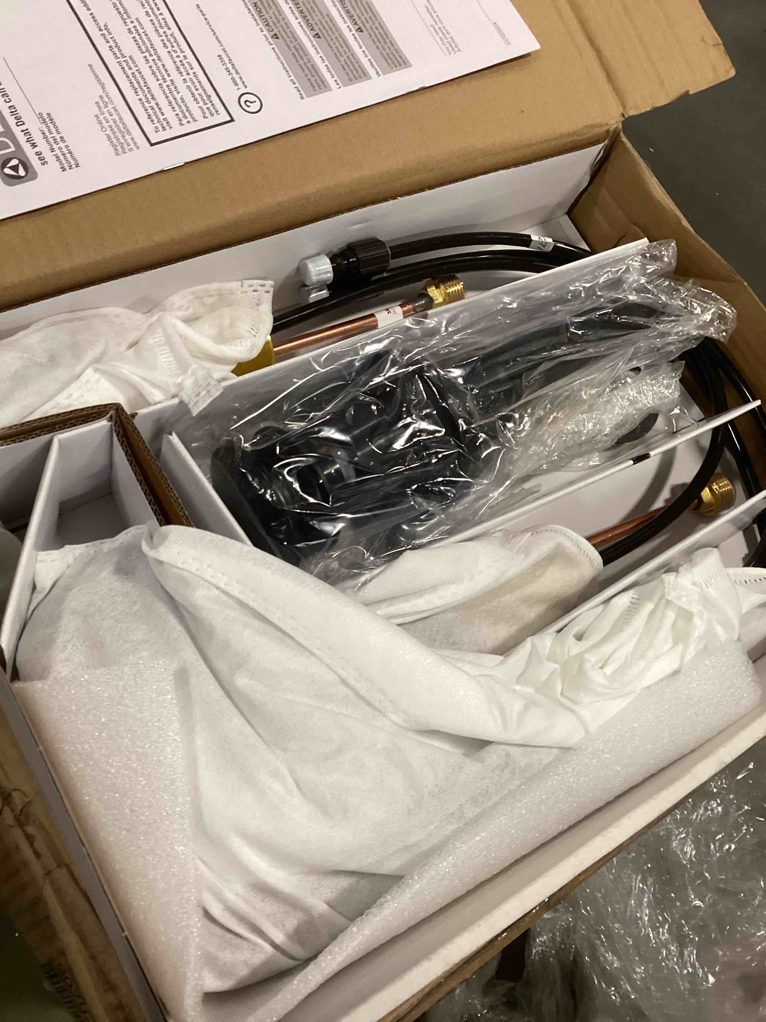 https://s3.amazonaws.com/lotting-images-prod/bidfta/PPE1903589_1736453792788.jpeg