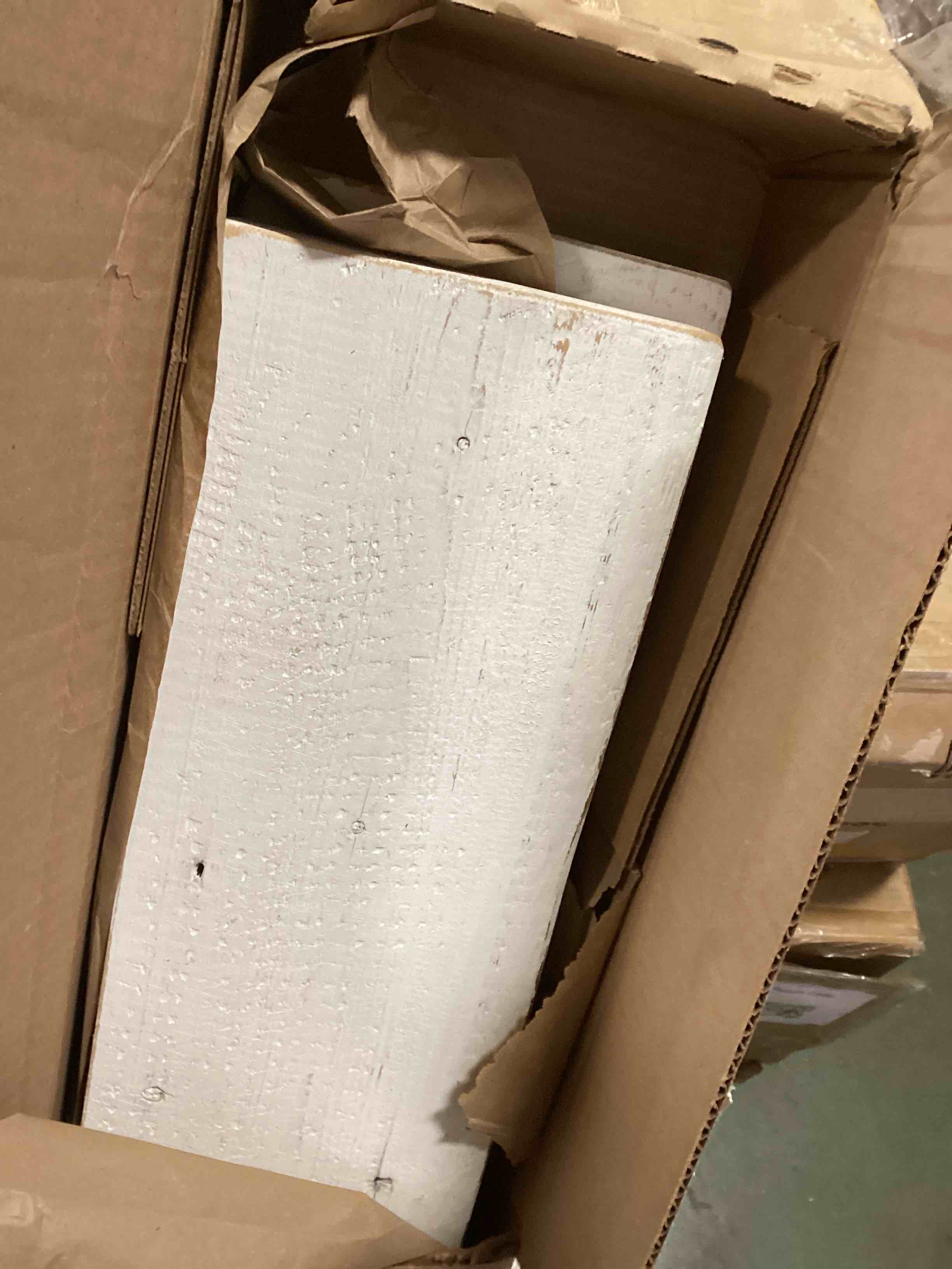 https://s3.amazonaws.com/lotting-images-prod/bidfta/PPE1903841_1736779497743.jpeg