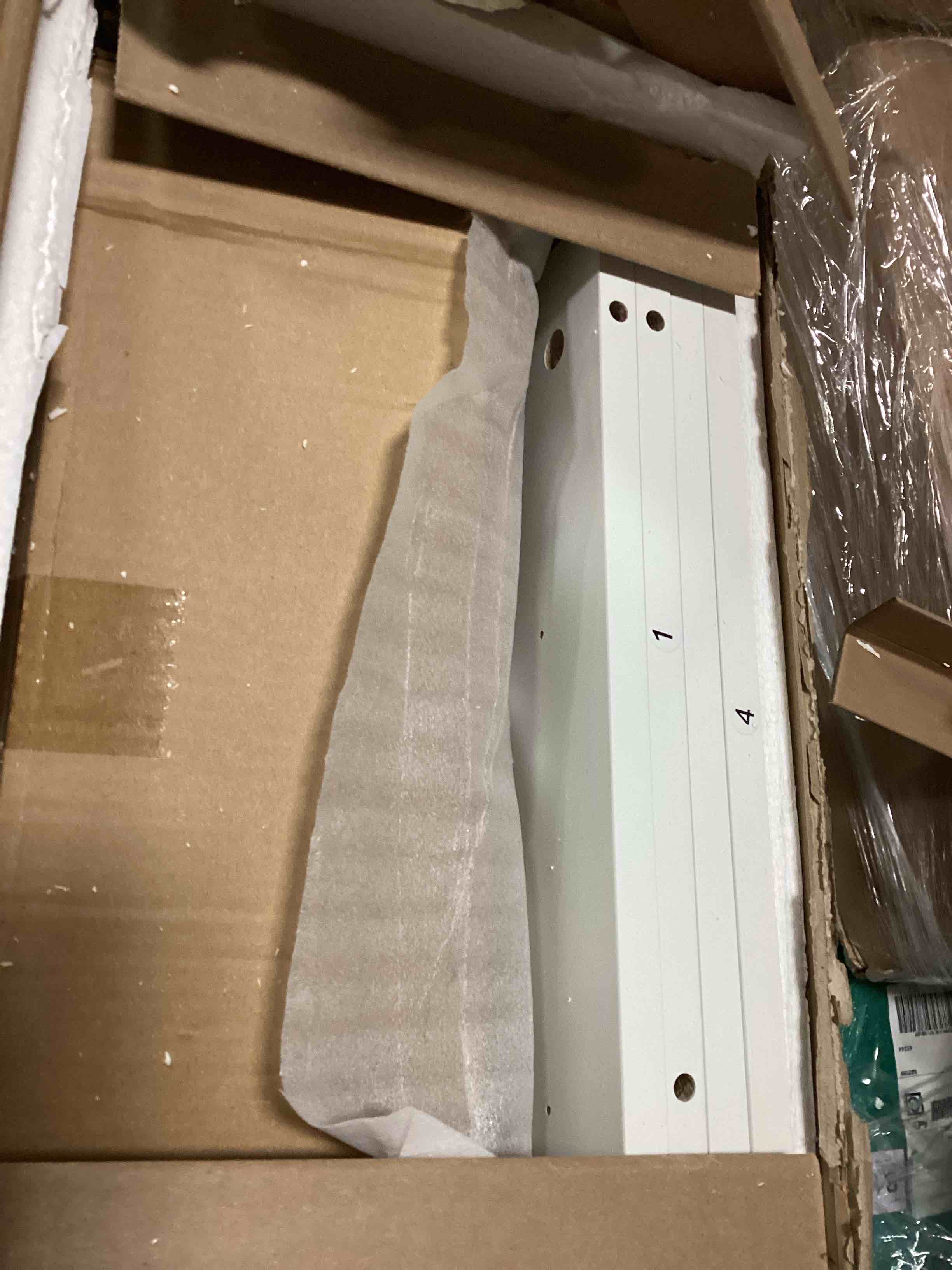 https://s3.amazonaws.com/lotting-images-prod/bidfta/PPE1904033_1736943938069.jpeg