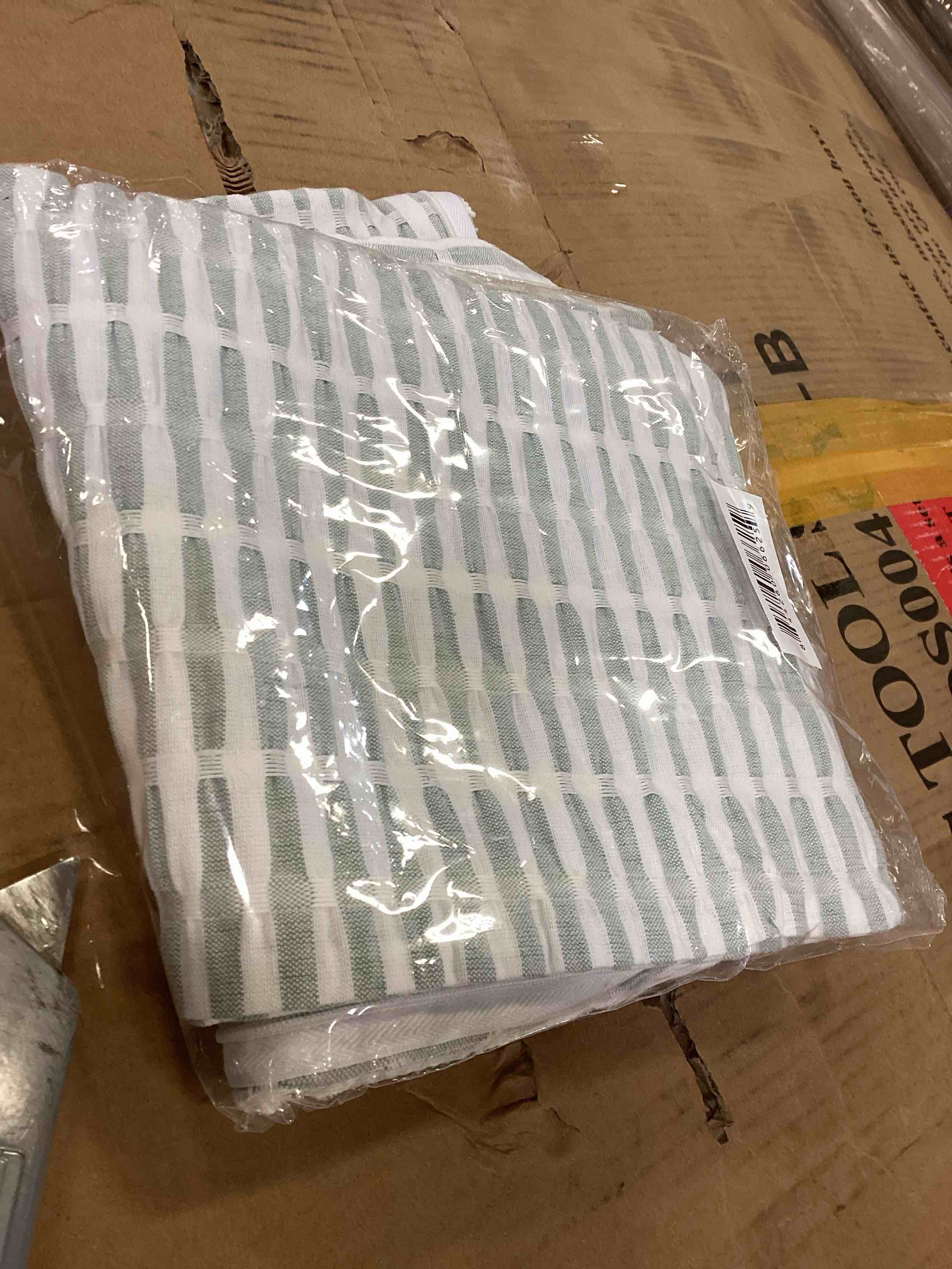 https://s3.amazonaws.com/lotting-images-prod/bidfta/PPE1905151_1738090365598.jpeg