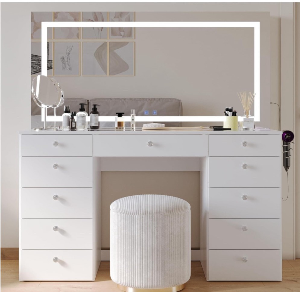 Lydia Extra-Large Makeup Vanity With Bluetooth Speakers And LED Mirror (Incomplete Box 2/3 )