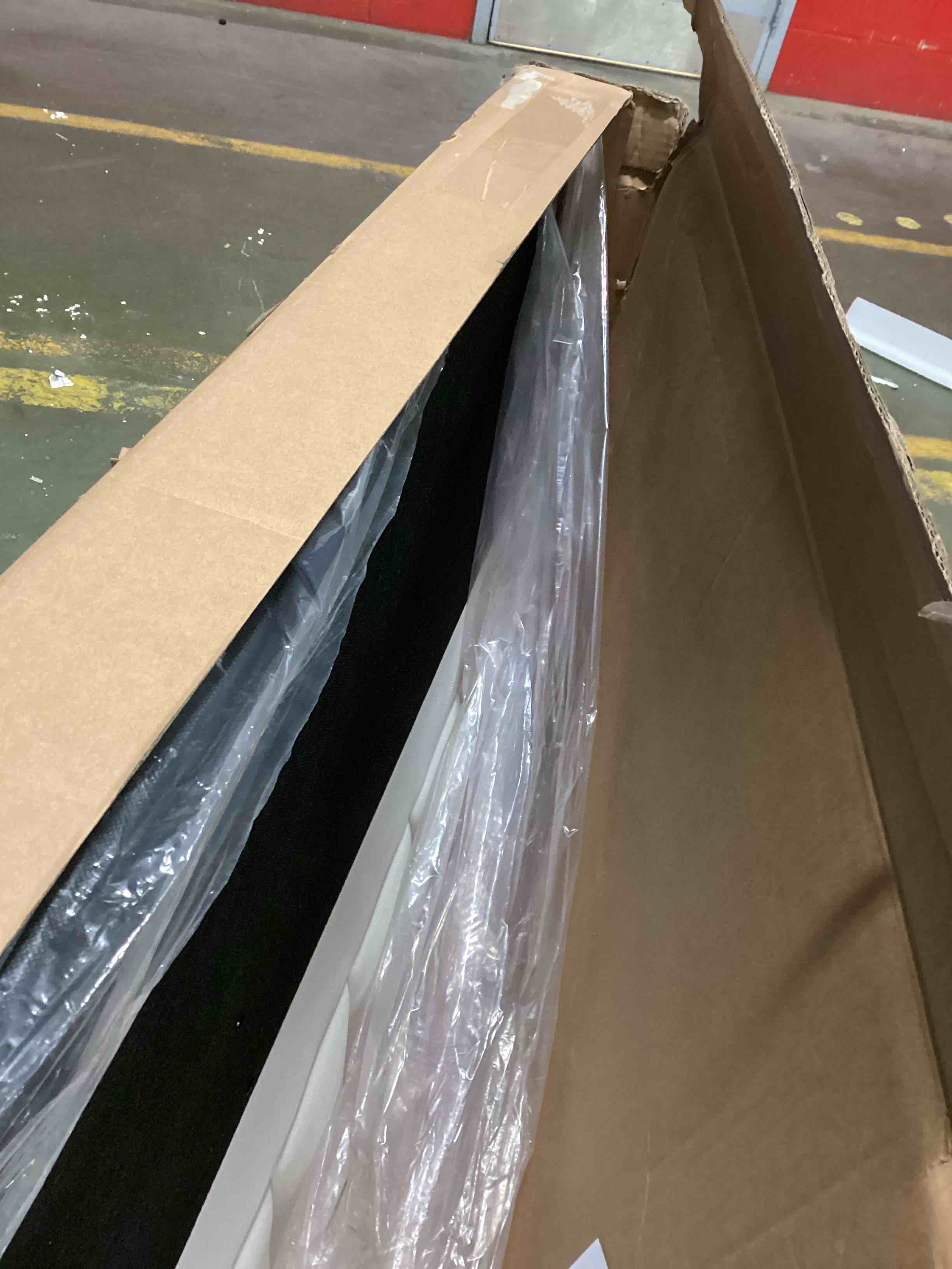 https://s3.amazonaws.com/lotting-images-prod/bidfta/PPE1905382_1738332606386.jpeg