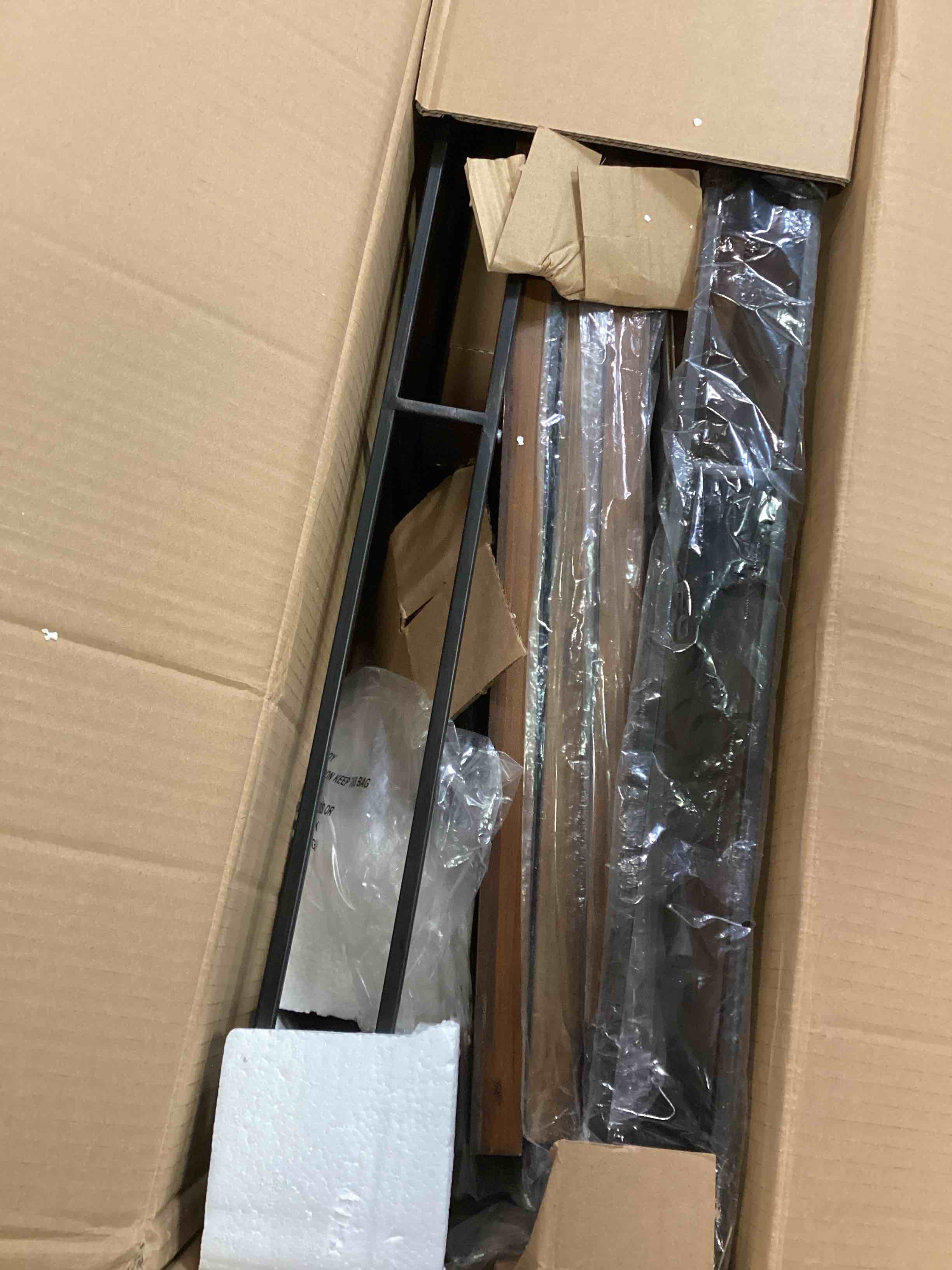 https://s3.amazonaws.com/lotting-images-prod/bidfta/PPE1905569_1738603955935.jpeg