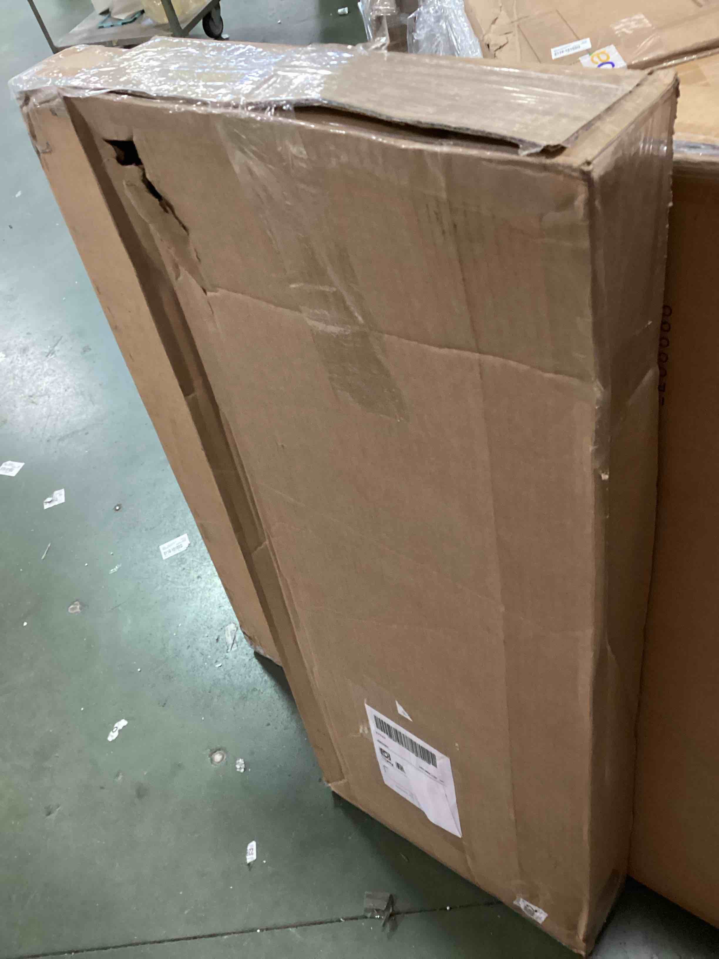 https://s3.amazonaws.com/lotting-images-prod/bidfta/PPE1905718_1738685496469.jpeg