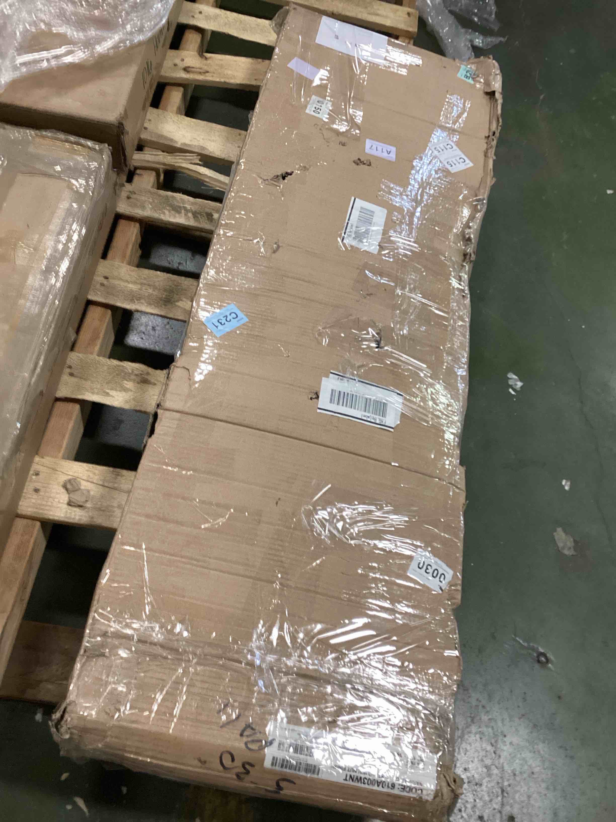 https://s3.amazonaws.com/lotting-images-prod/bidfta/PPE1905861_1738772426927.jpeg