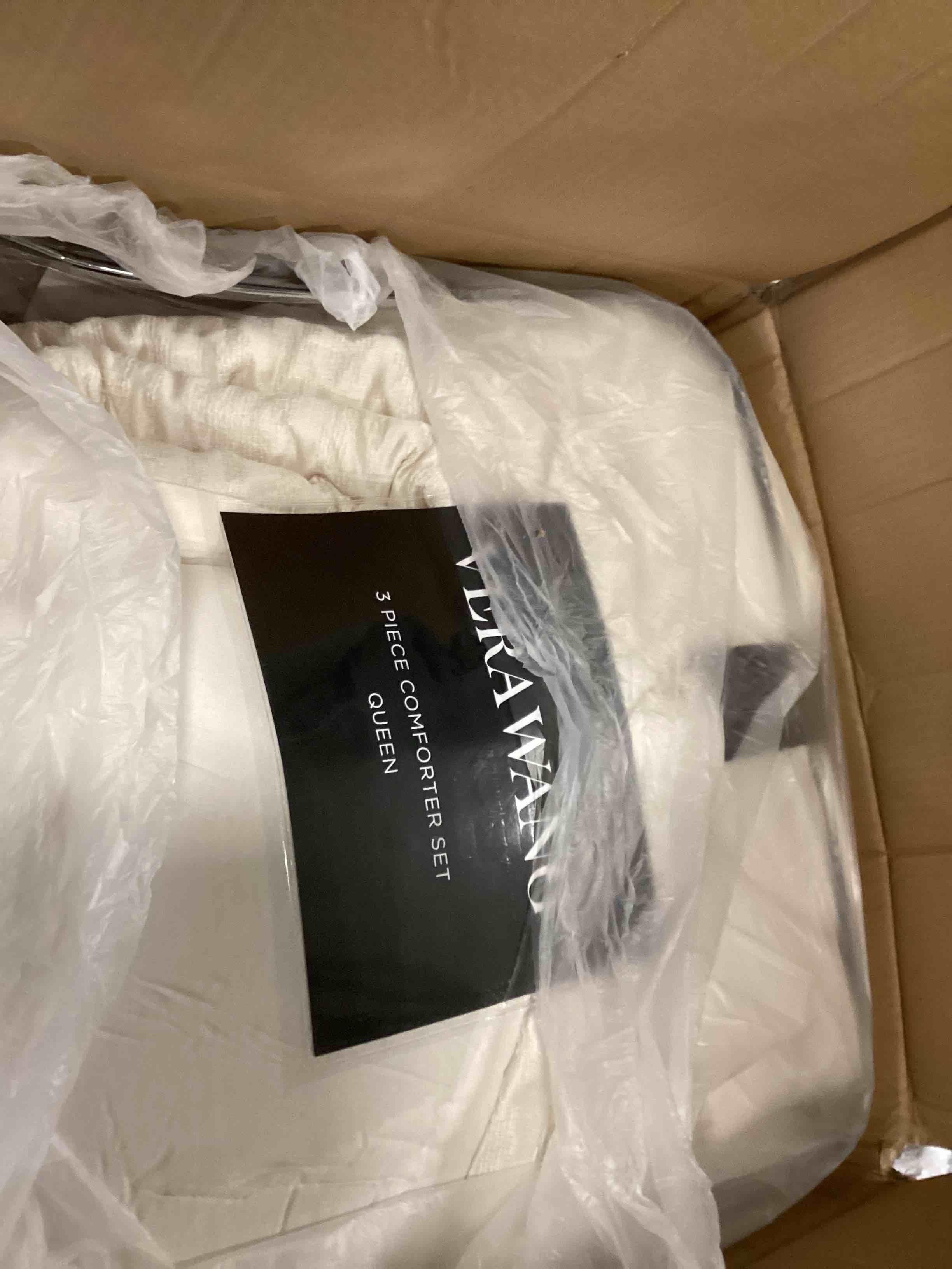https://s3.amazonaws.com/lotting-images-prod/bidfta/PPE1905935_1738863651871.jpeg