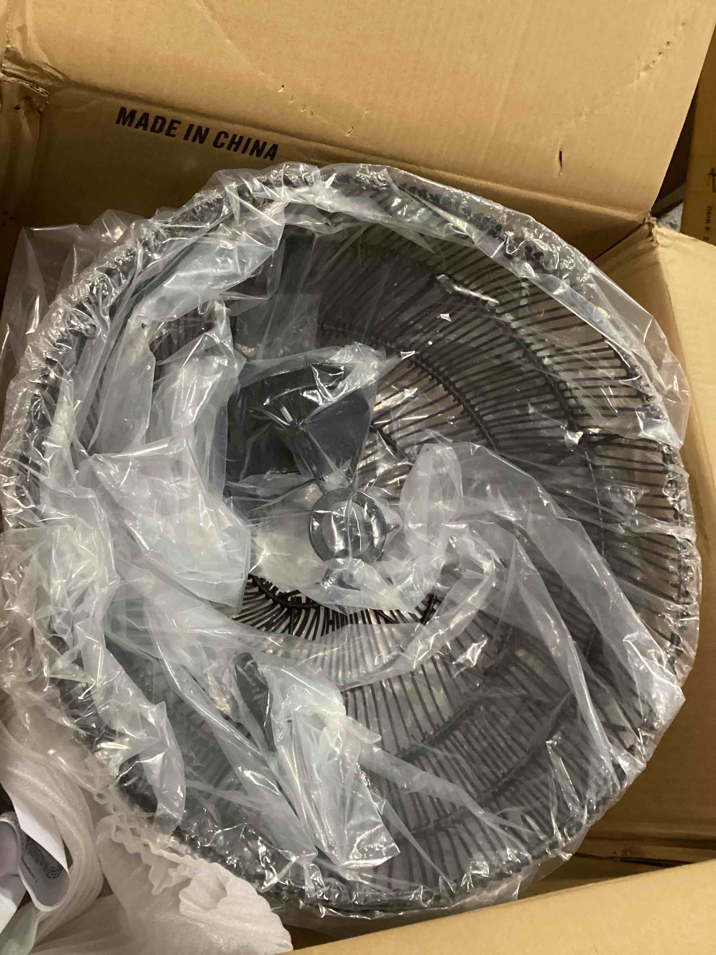 https://s3.amazonaws.com/lotting-images-prod/bidfta/PPE1905986_1738846533016.jpeg