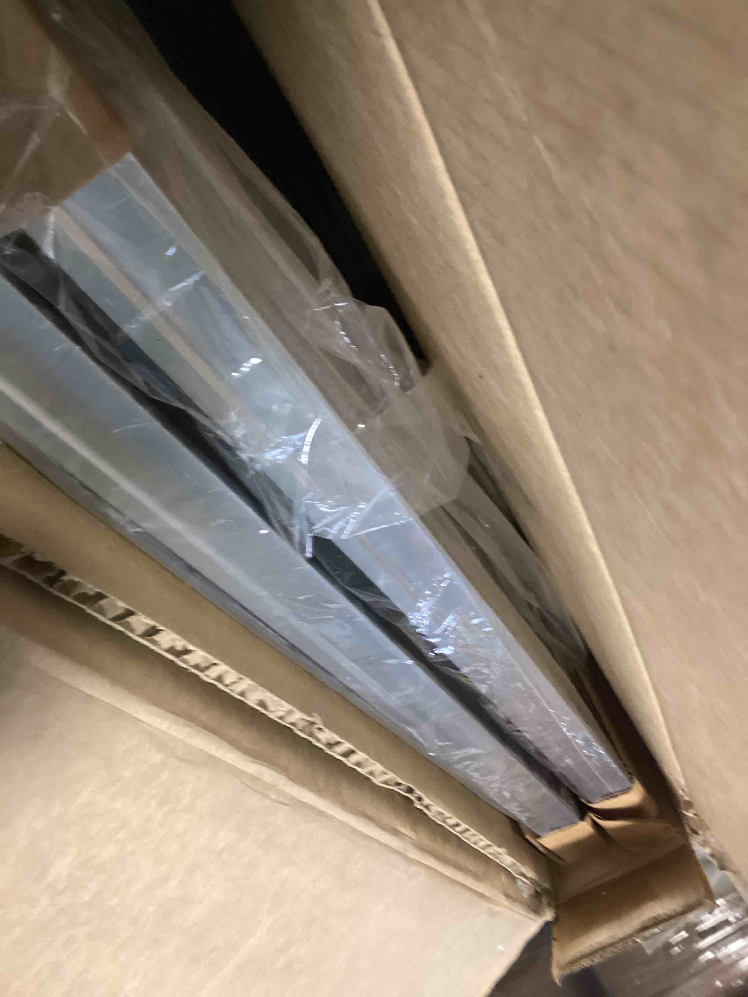 https://s3.amazonaws.com/lotting-images-prod/bidfta/PPE1906531_1734634003897.jpeg