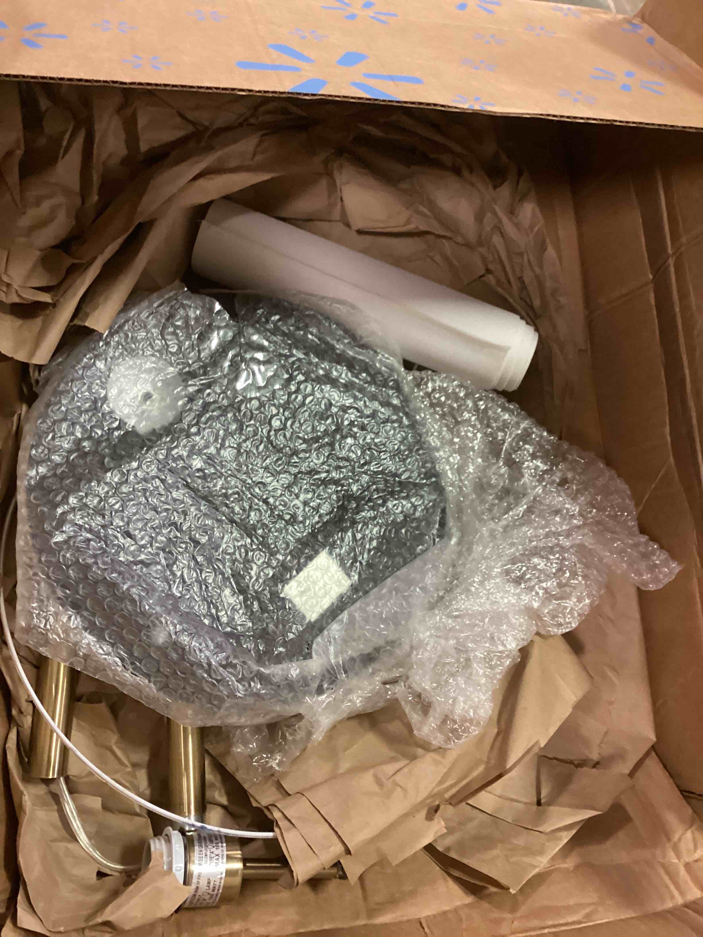 https://s3.amazonaws.com/lotting-images-prod/bidfta/PPE1906721_1735237140951.jpeg