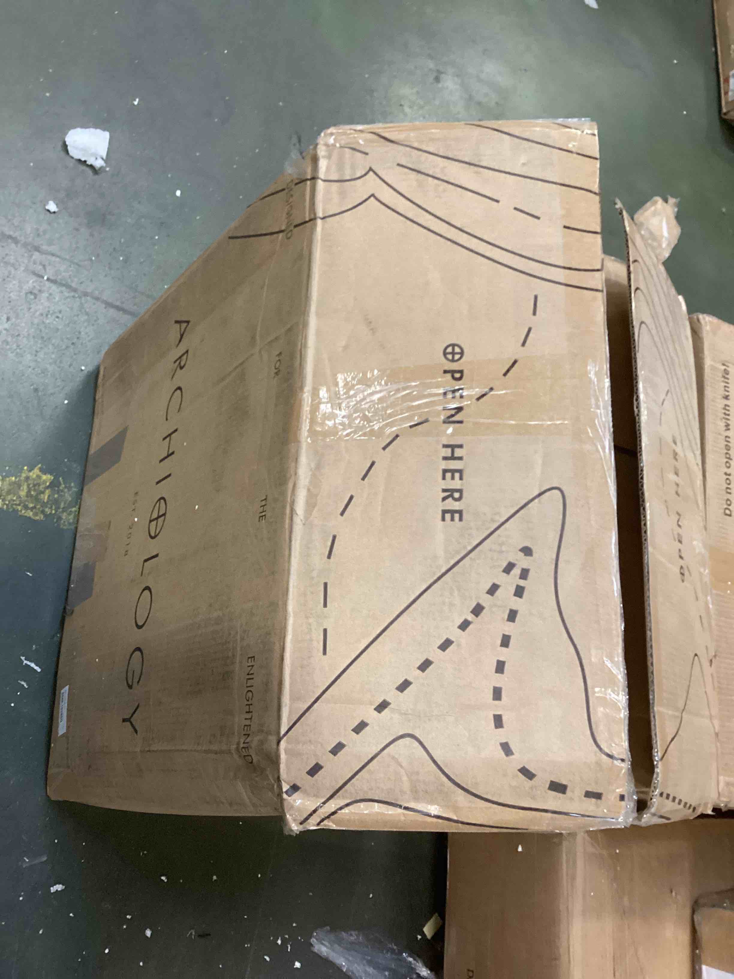https://s3.amazonaws.com/lotting-images-prod/bidfta/PPE1907023_1735848400444.jpeg