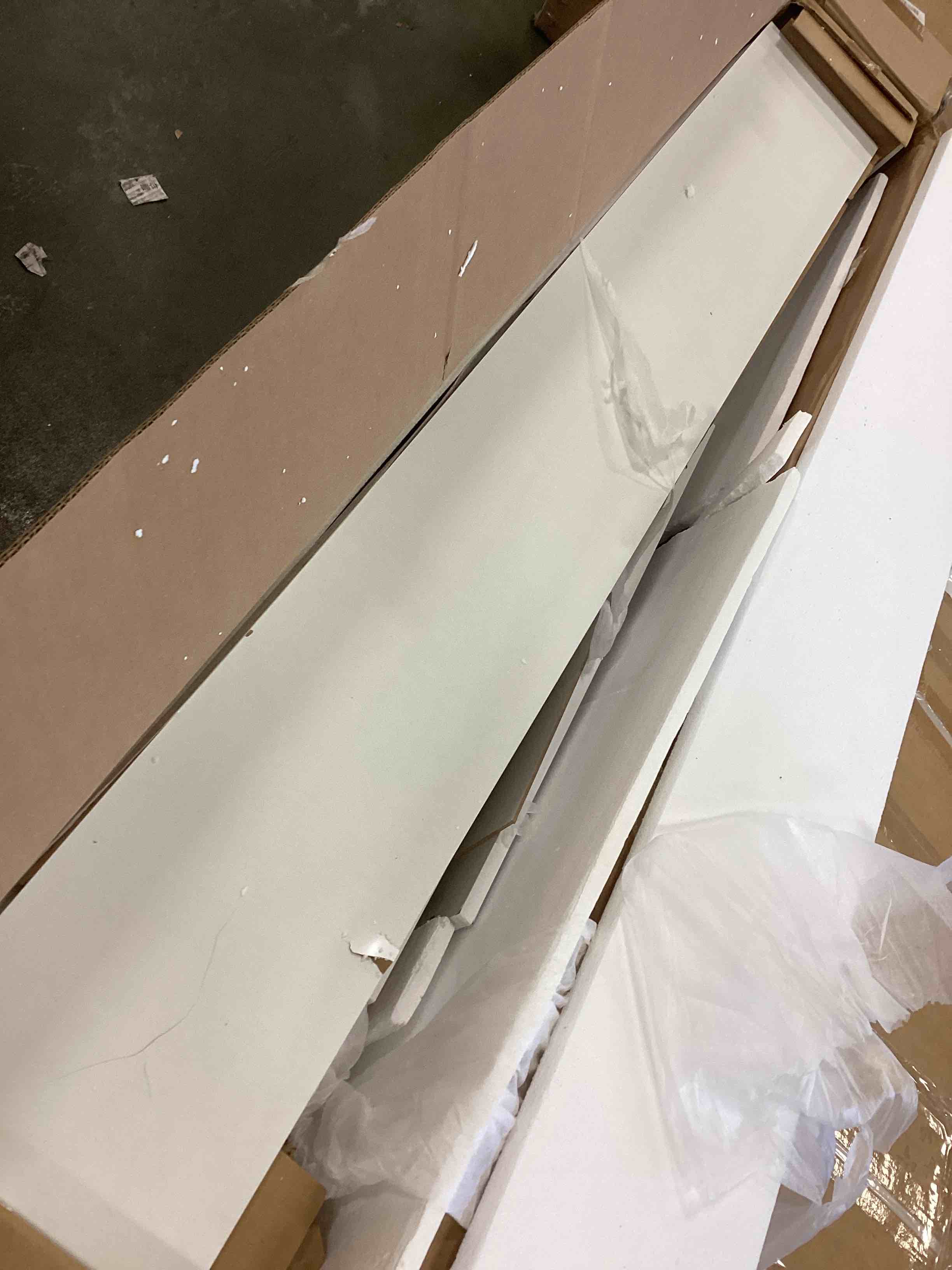 https://s3.amazonaws.com/lotting-images-prod/bidfta/PPE1907288_1736369877990.jpeg
