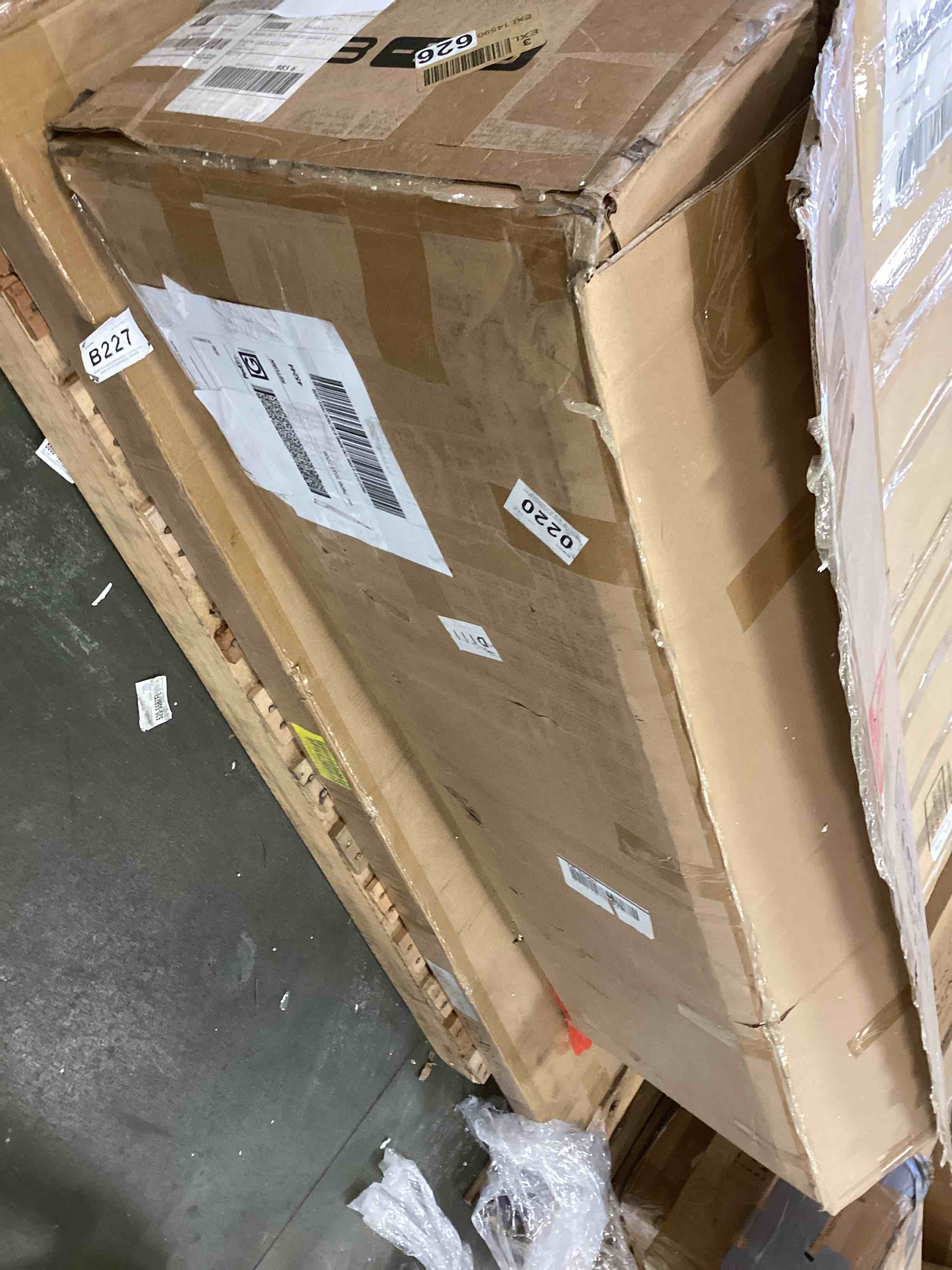 https://s3.amazonaws.com/lotting-images-prod/bidfta/PPE1907288_1736369891370.jpeg