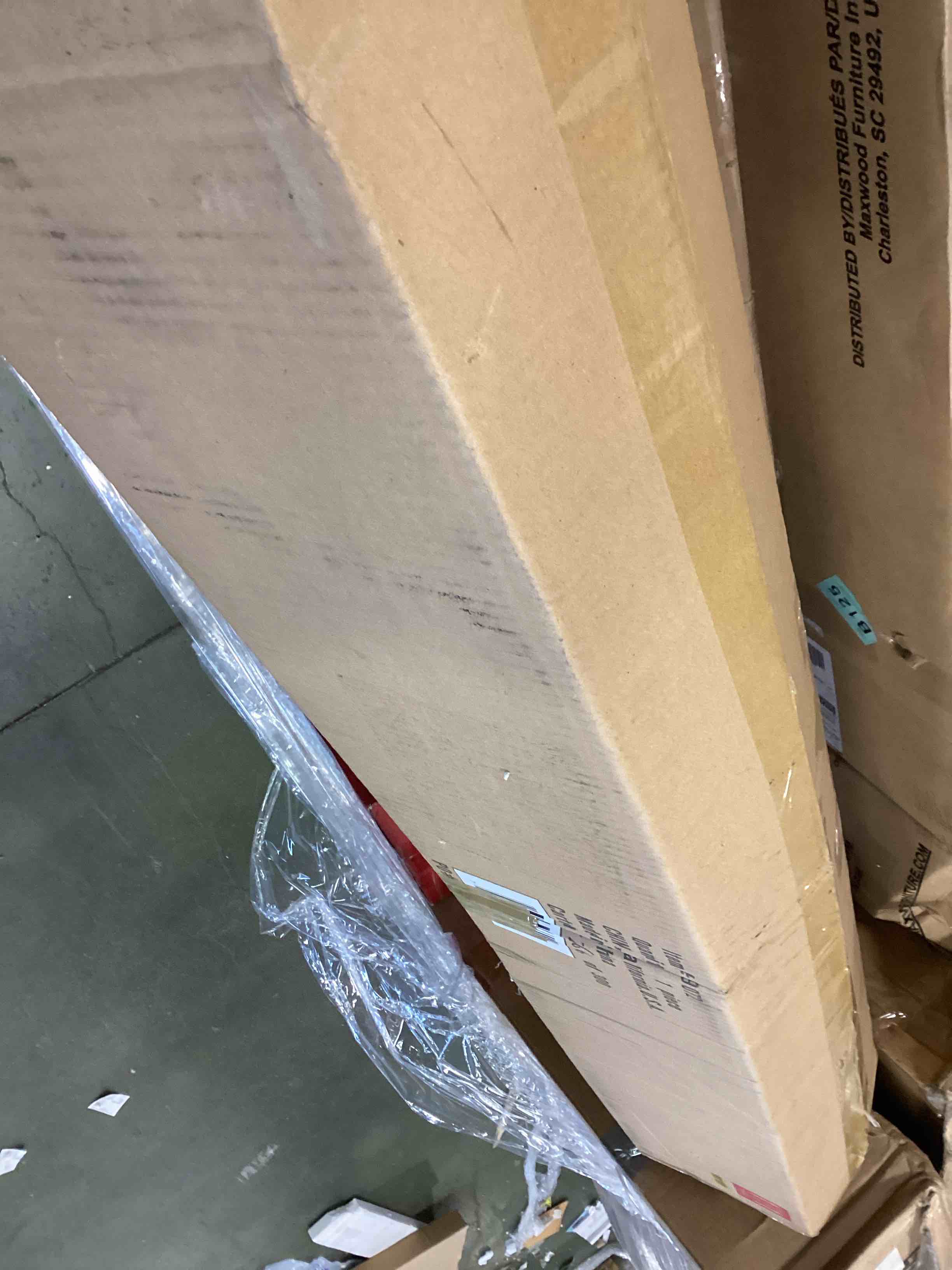 https://s3.amazonaws.com/lotting-images-prod/bidfta/PPE1907307_1736431717376.jpeg