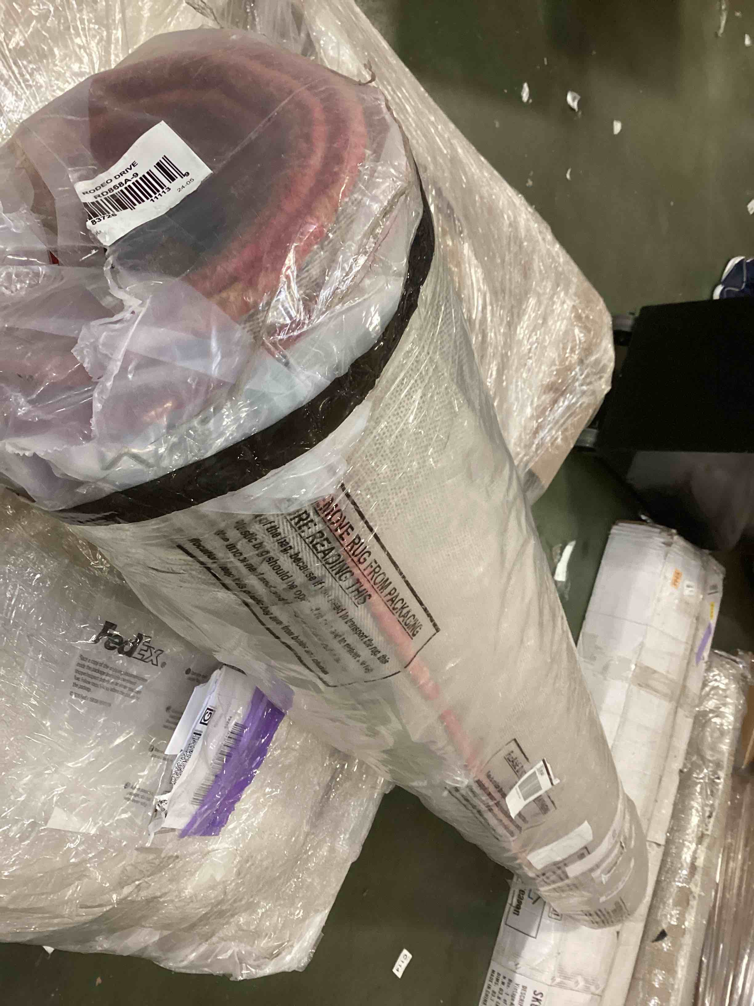 https://s3.amazonaws.com/lotting-images-prod/bidfta/PPE1907622_1736871452525.jpeg