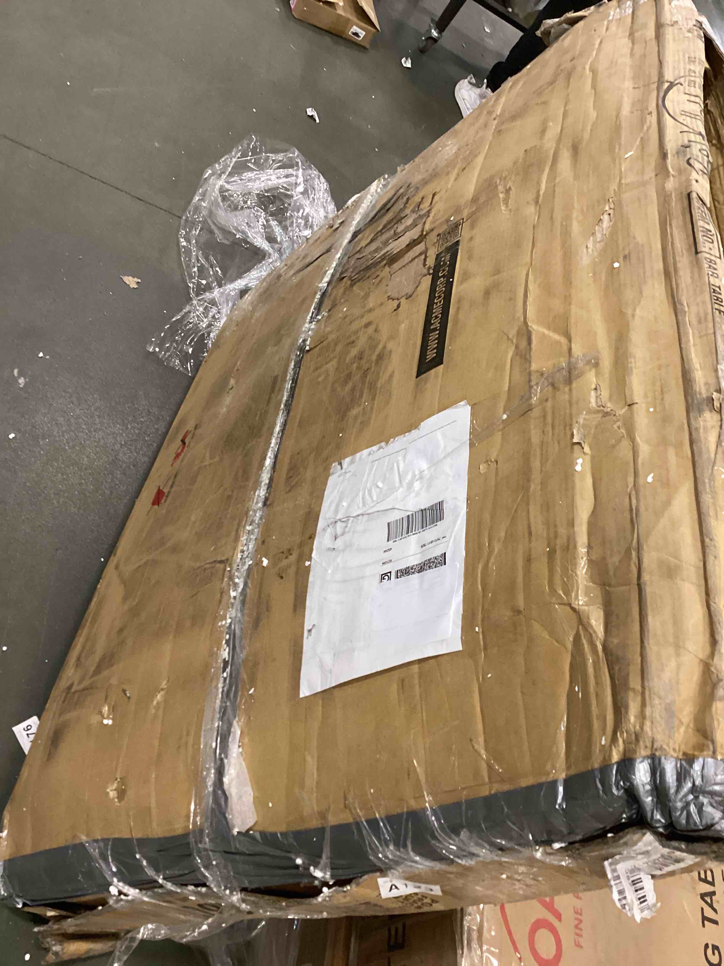 https://s3.amazonaws.com/lotting-images-prod/bidfta/PPE1907761_1737060659217.jpeg