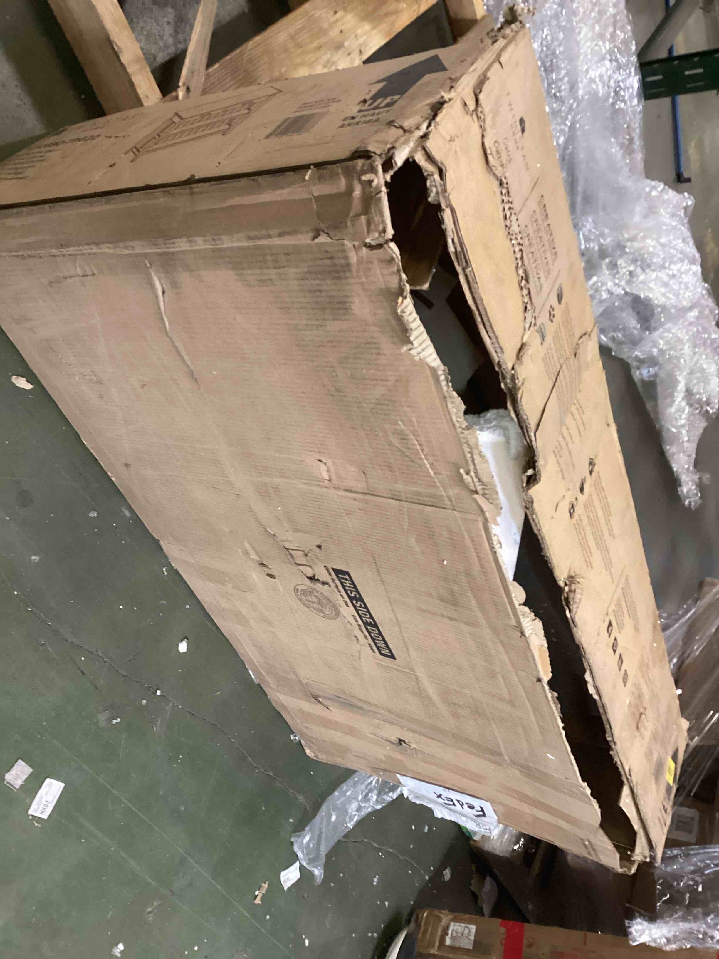 https://s3.amazonaws.com/lotting-images-prod/bidfta/PPE1908128_1737569782279.jpeg