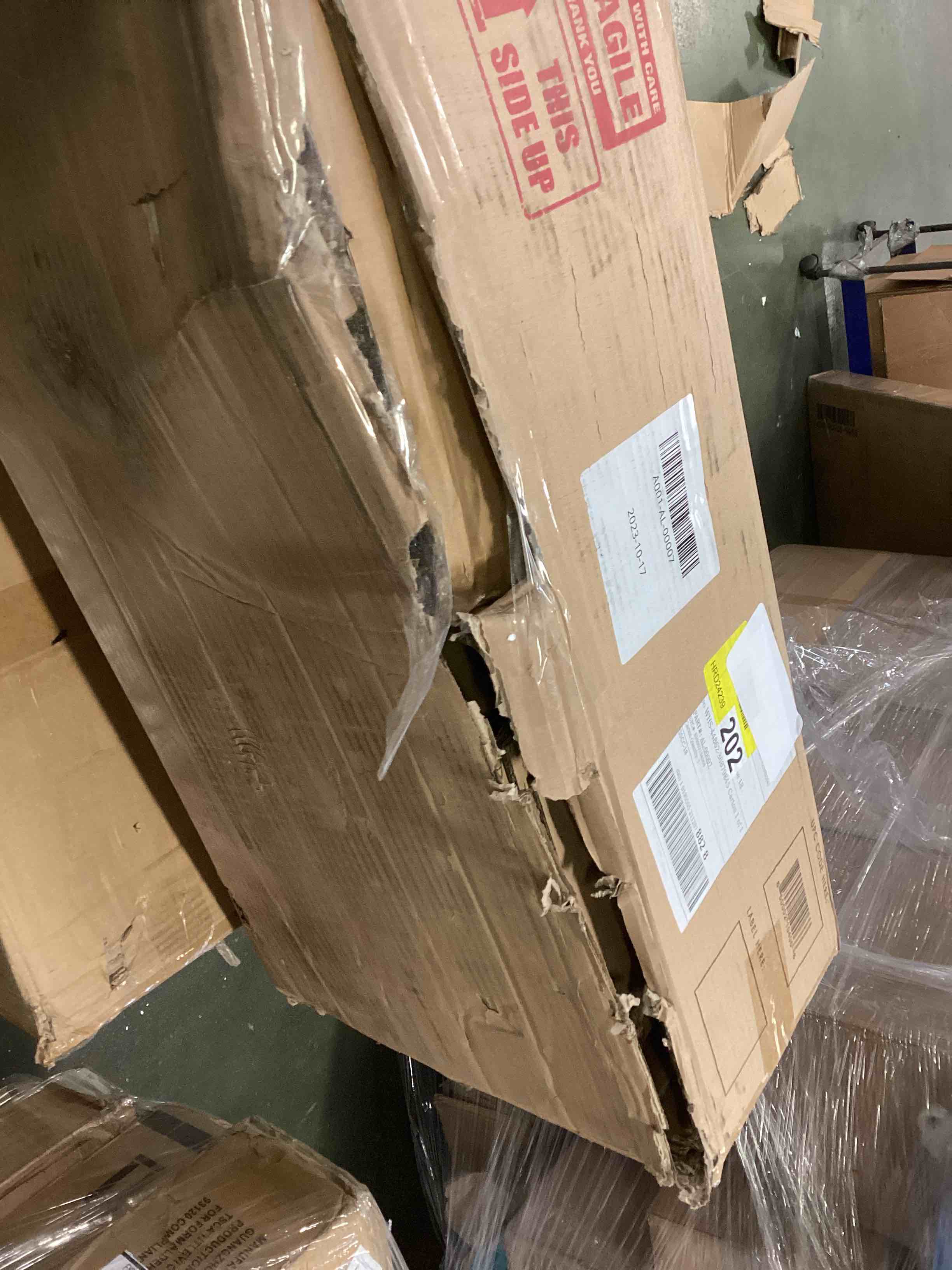 https://s3.amazonaws.com/lotting-images-prod/bidfta/PPE1908839_1738599932831.jpeg