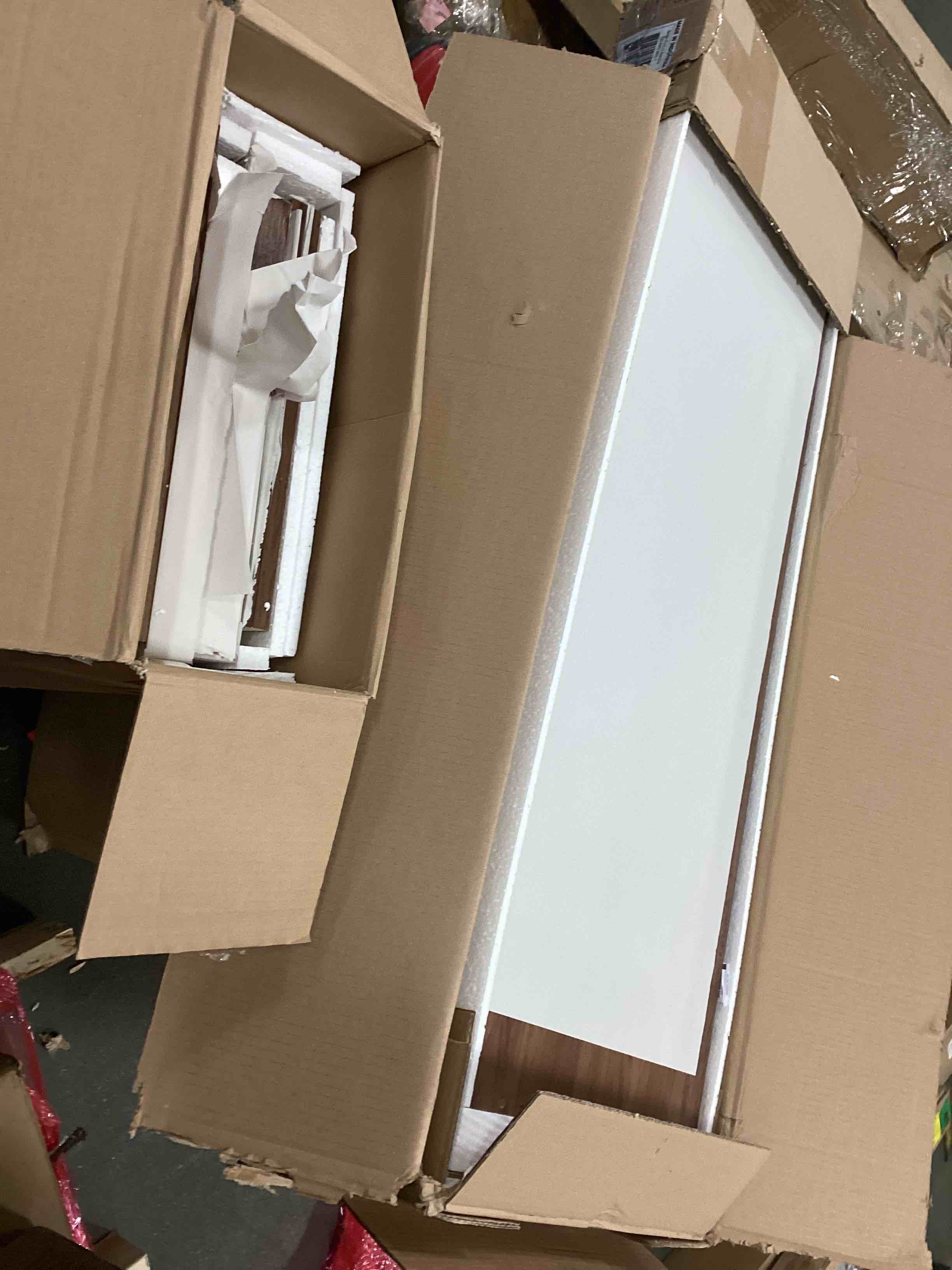 https://s3.amazonaws.com/lotting-images-prod/bidfta/PPE1908888_1738677134520.jpeg